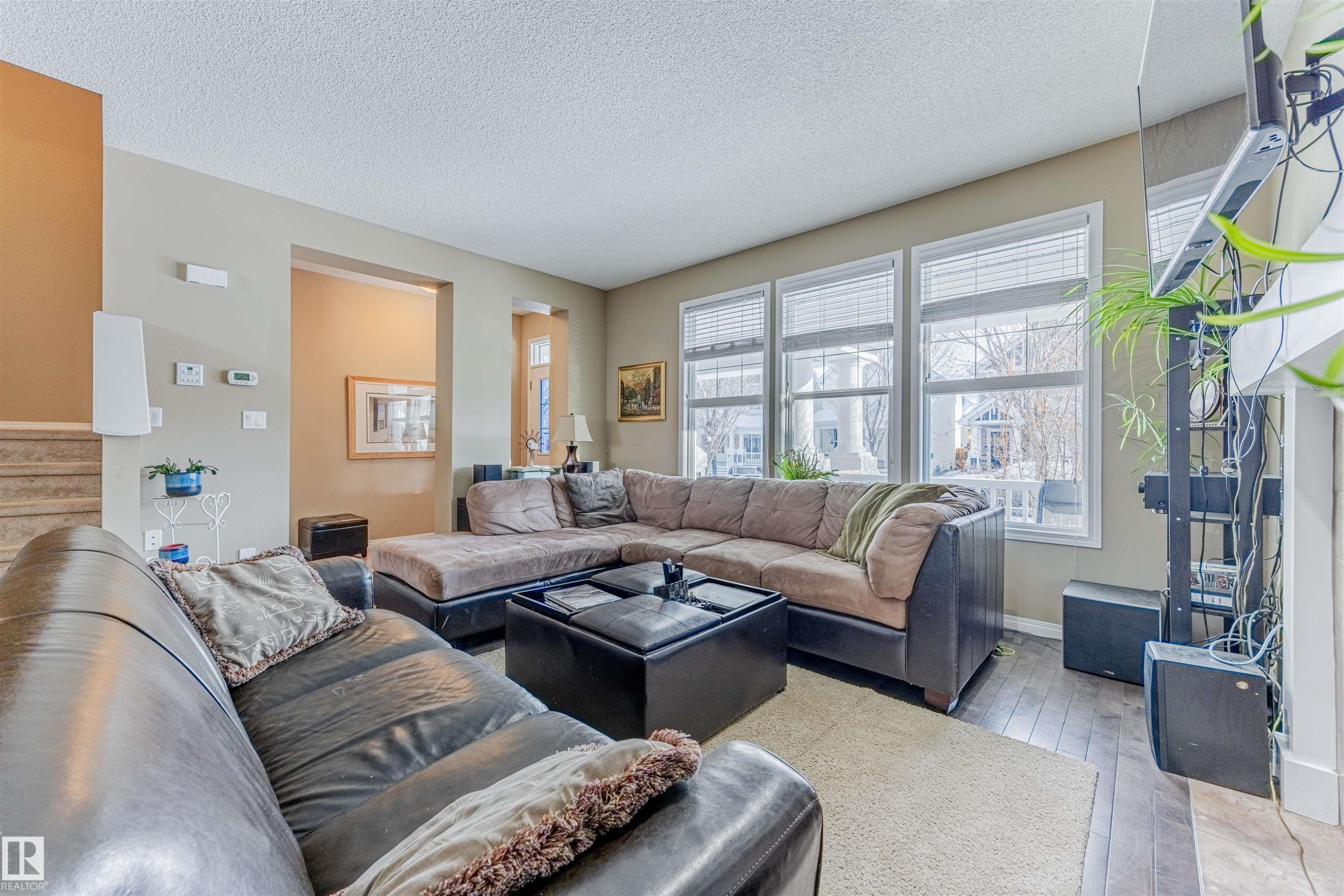 1312 74 Street, Edmonton, AB - Indoor Photo Showing Living Room