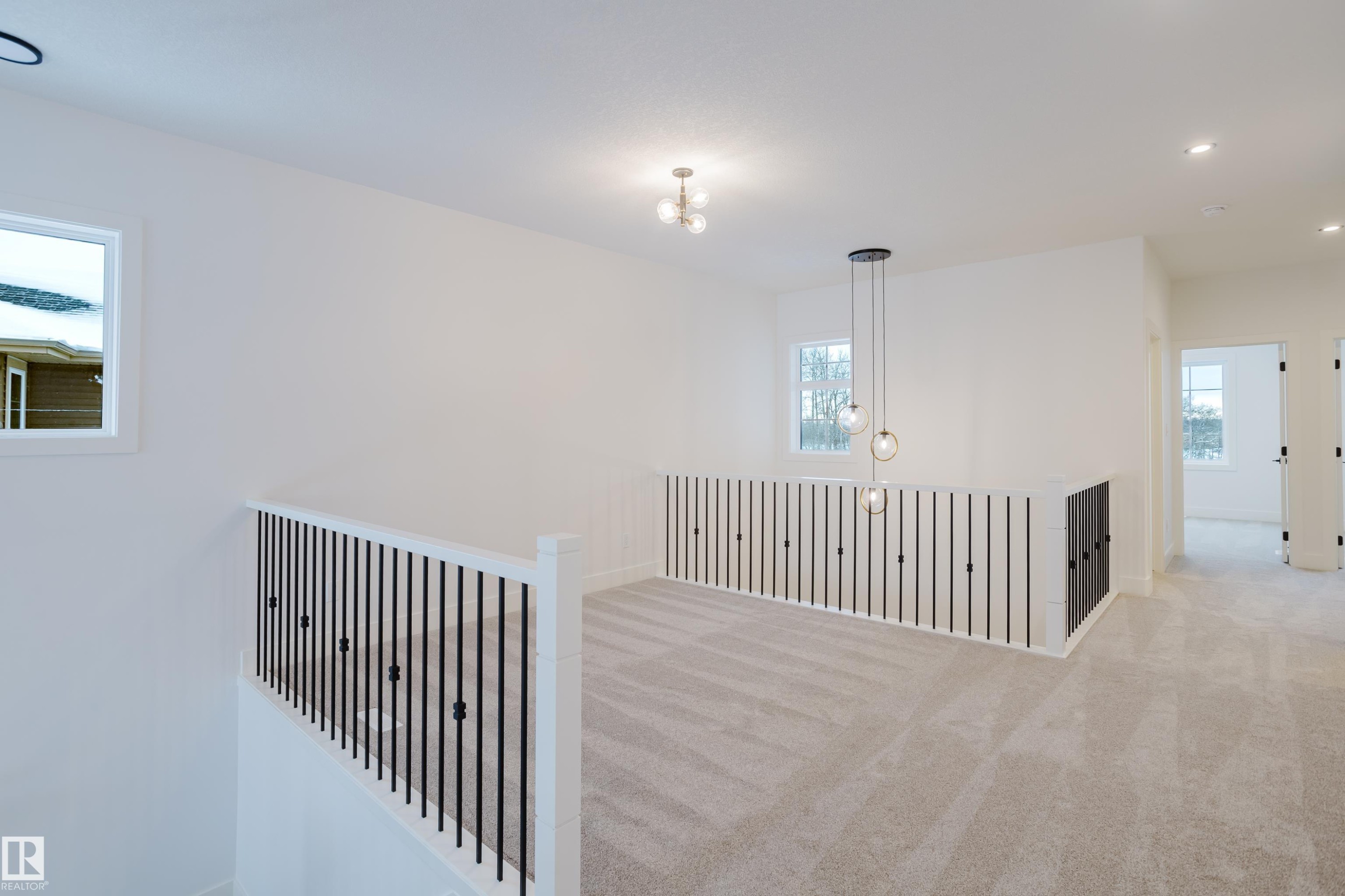 709 Elderberry Close, Edmonton, AB - Indoor Photo Showing Other Room