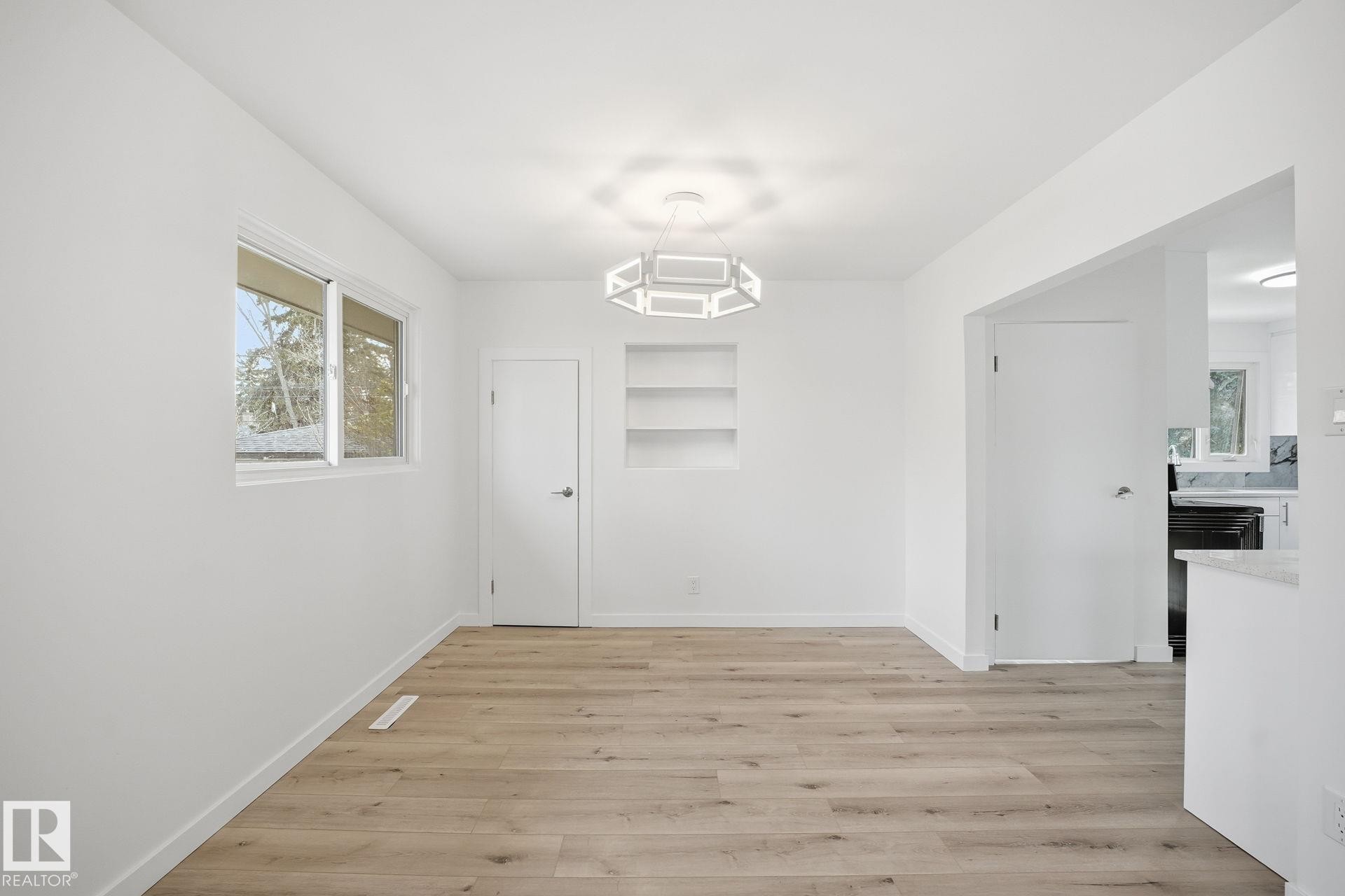 14719 87 Avenue, Edmonton, AB - Indoor Photo Showing Other Room