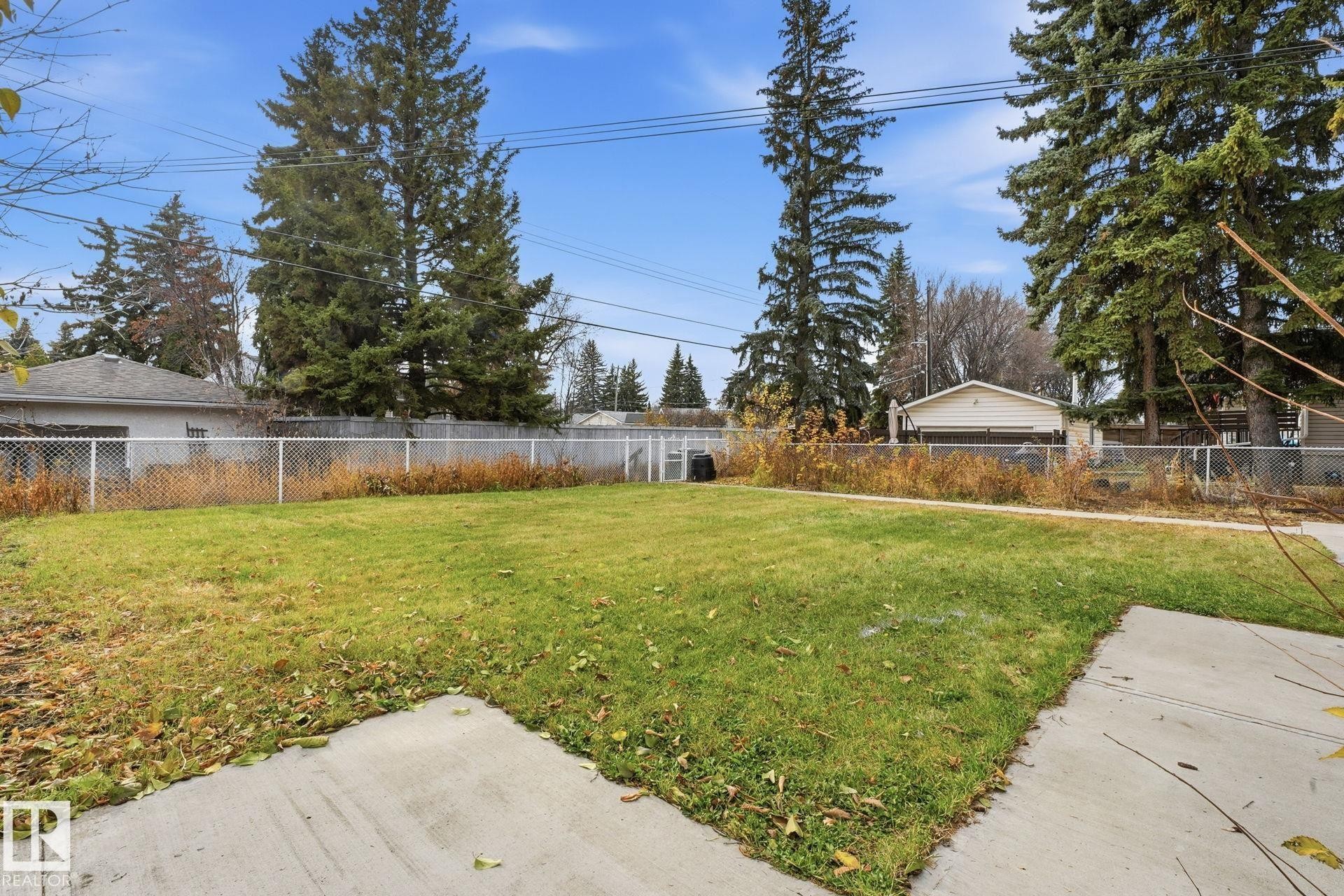 14719 87 Avenue, Edmonton, AB - Outdoor