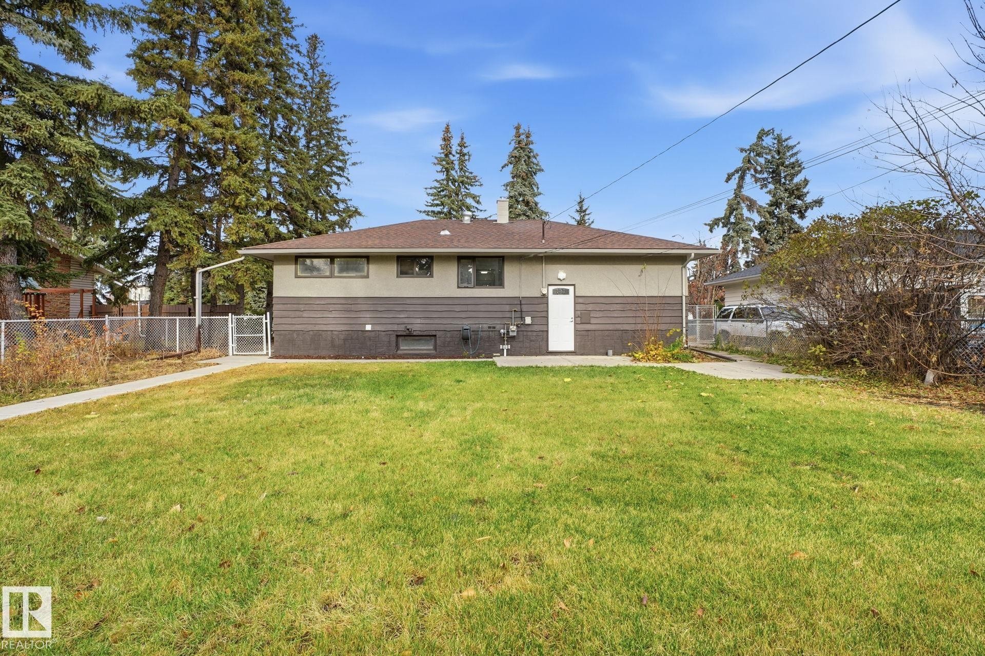 14719 87 Avenue, Edmonton, AB - Outdoor