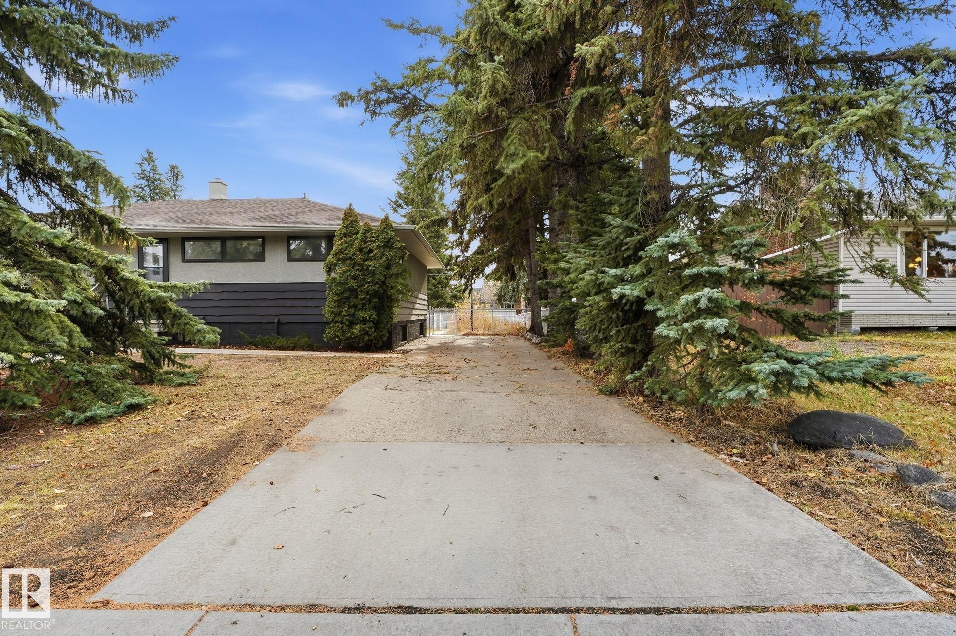 14719 87 Avenue, Edmonton, AB - Outdoor