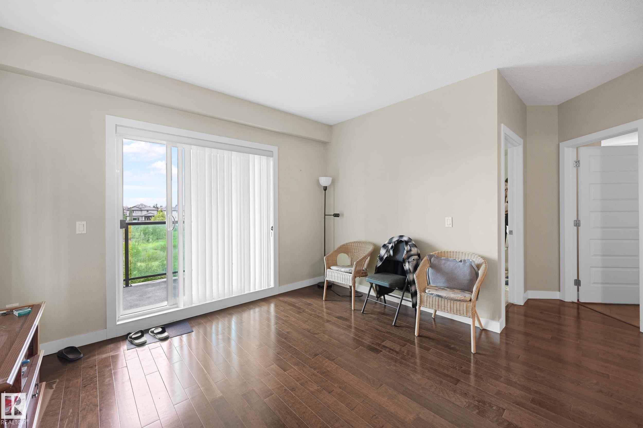 313 1230 Windermere Way, Edmonton, AB - Indoor