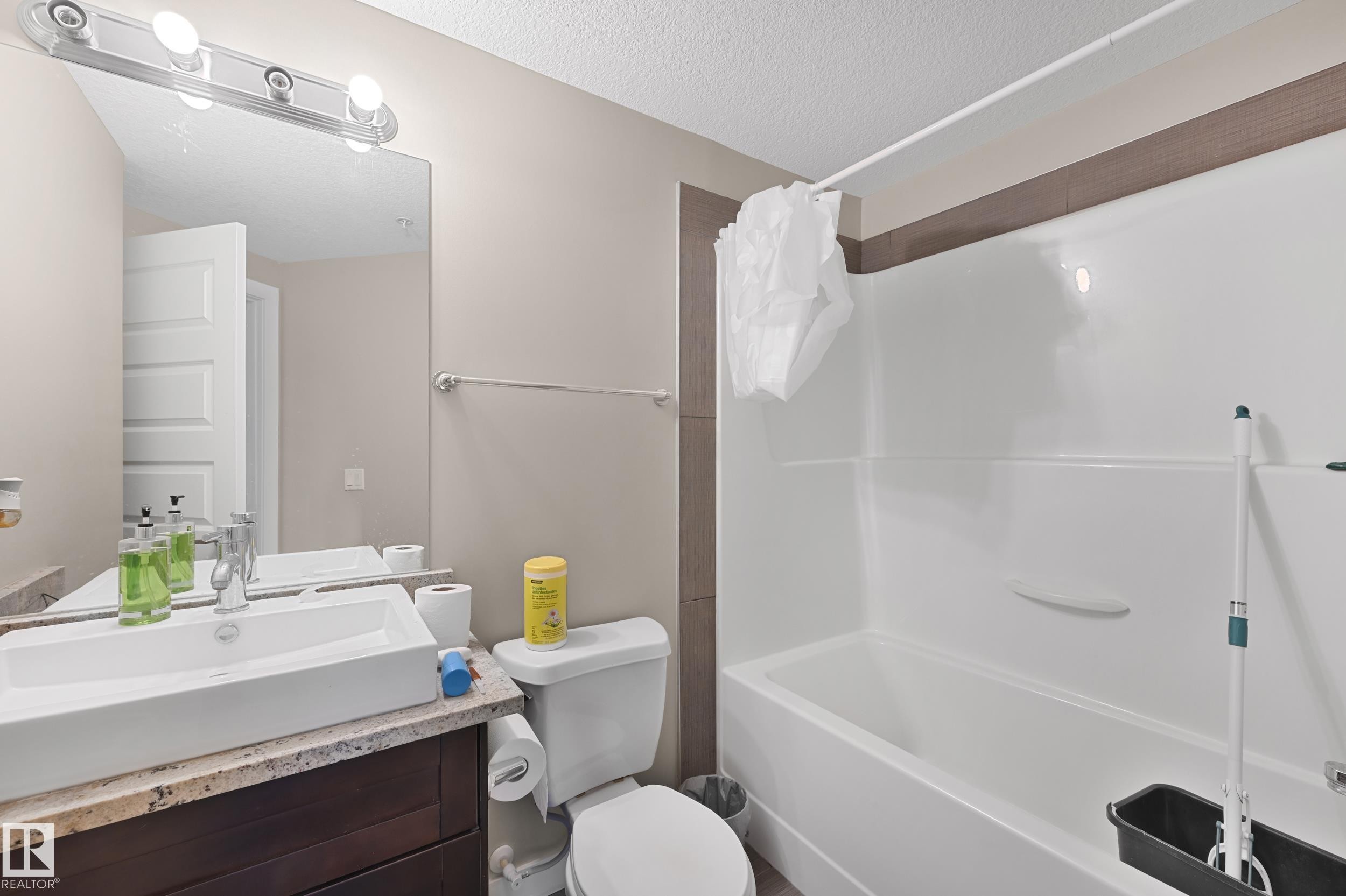 313 1230 Windermere Way, Edmonton, AB - Indoor Photo Showing Bathroom