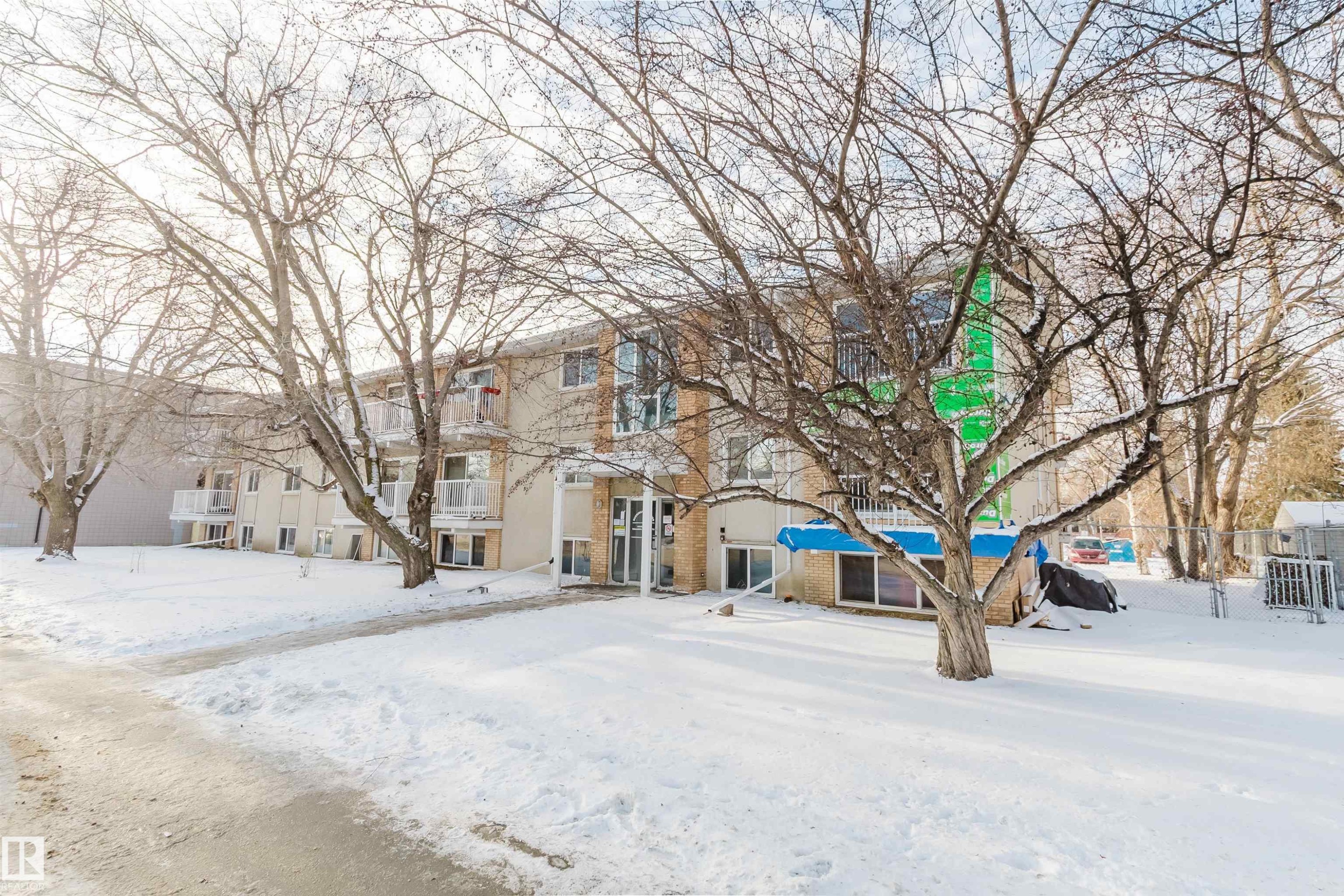 307 10140 151 Street, Edmonton, AB - Outdoor