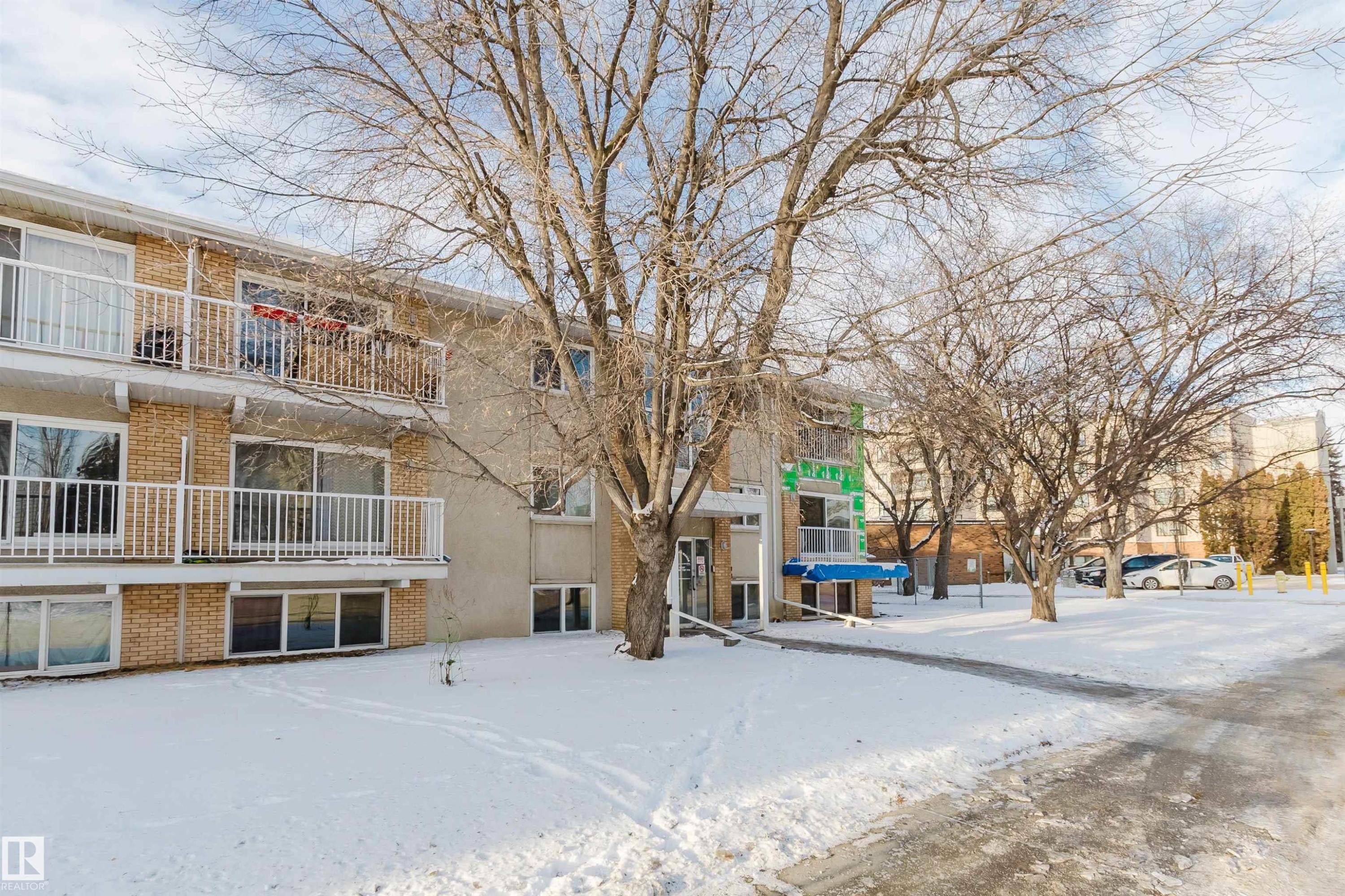 307 10140 151 Street, Edmonton, AB - Outdoor