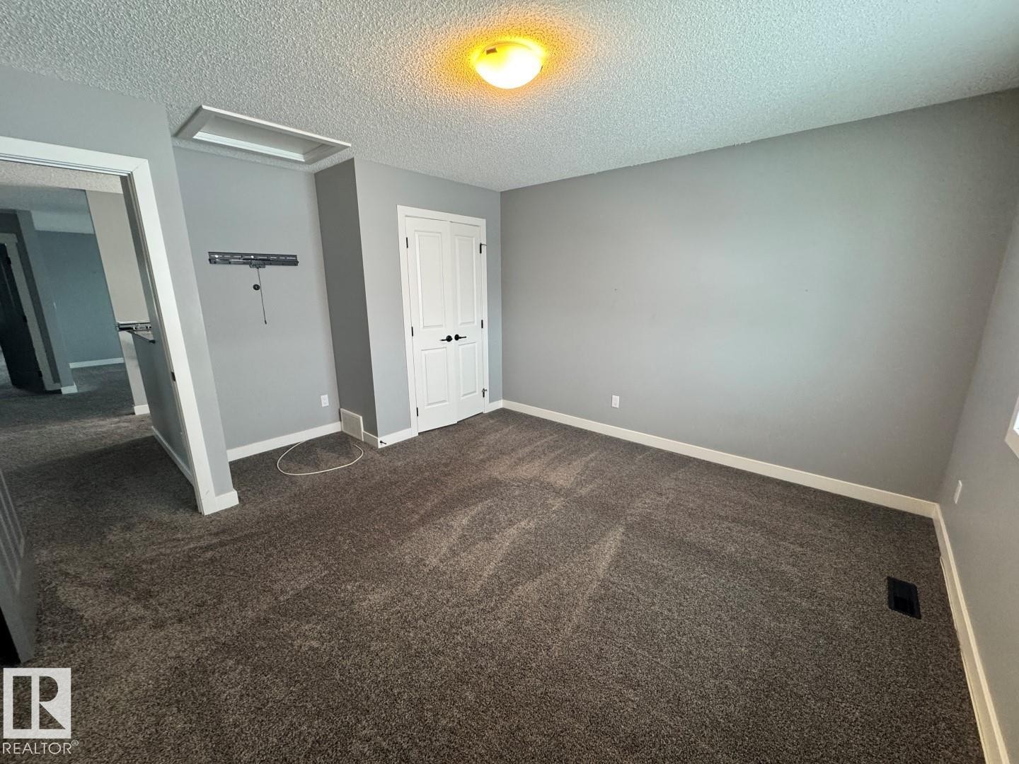 1352 Secord Landing Landing, Edmonton, AB - Indoor Photo Showing Other Room
