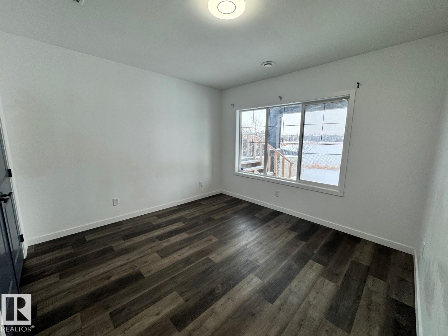 1352 Secord Landing Landing, Edmonton, AB - Indoor Photo Showing Other Room