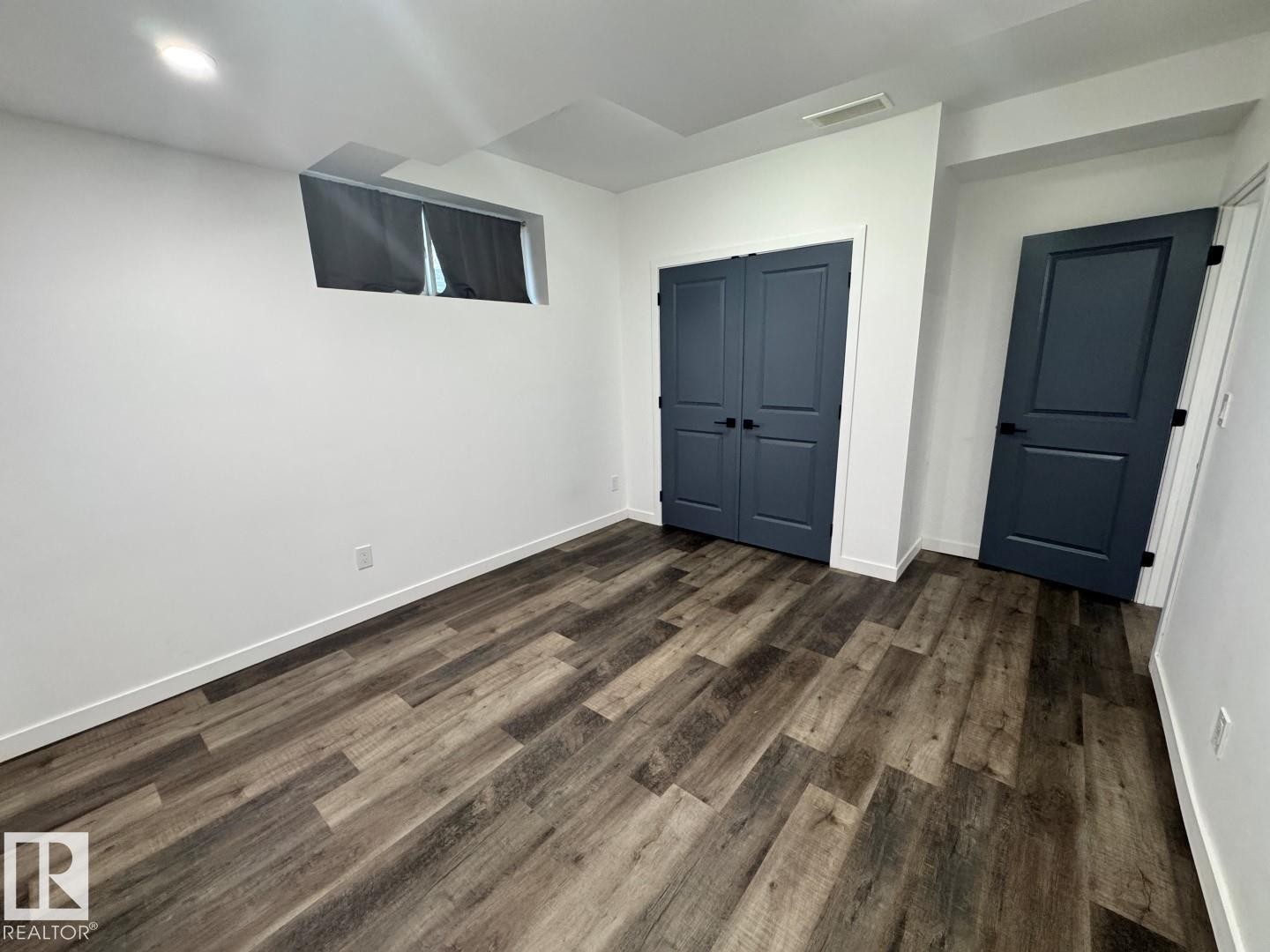 1352 Secord Landing Landing, Edmonton, AB - Indoor Photo Showing Other Room