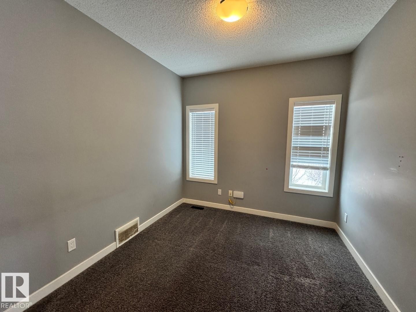 1352 Secord Landing Landing, Edmonton, AB - Indoor Photo Showing Other Room