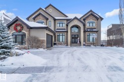 1413 WOODWARD Crescent Edmonton, AB T6M 0A3