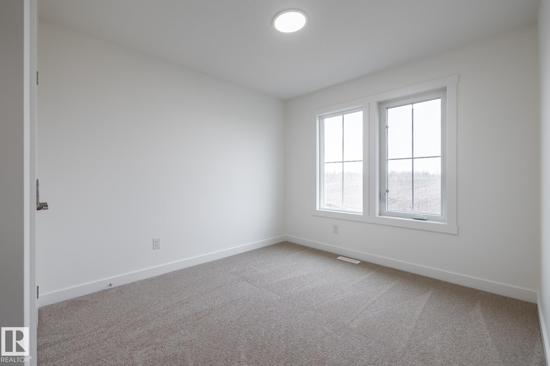 235 157 Avenue, Edmonton, AB - Indoor Photo Showing Other Room