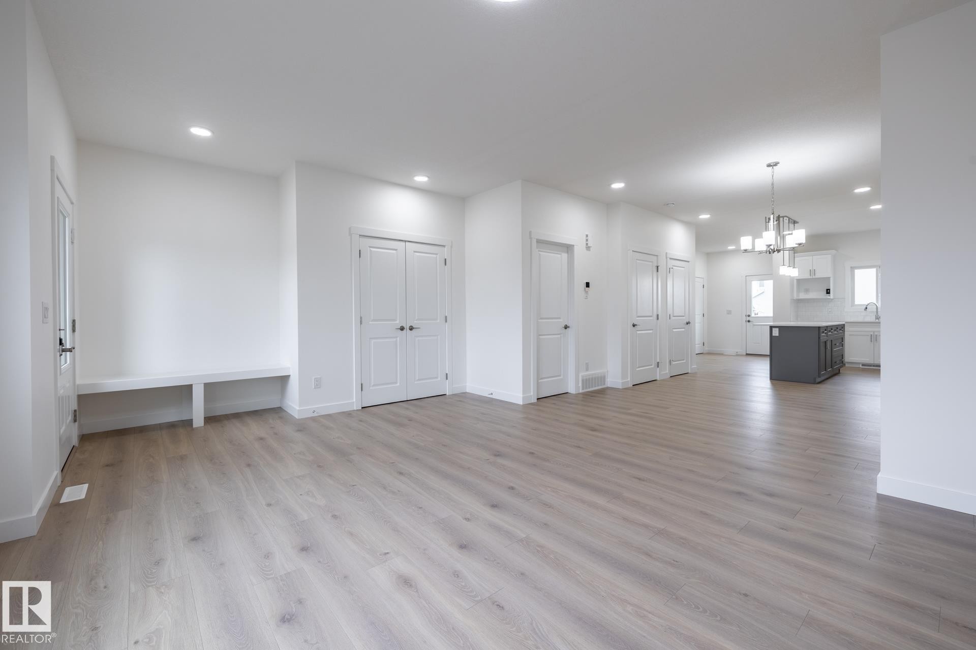 235 157 Avenue, Edmonton, AB - Indoor