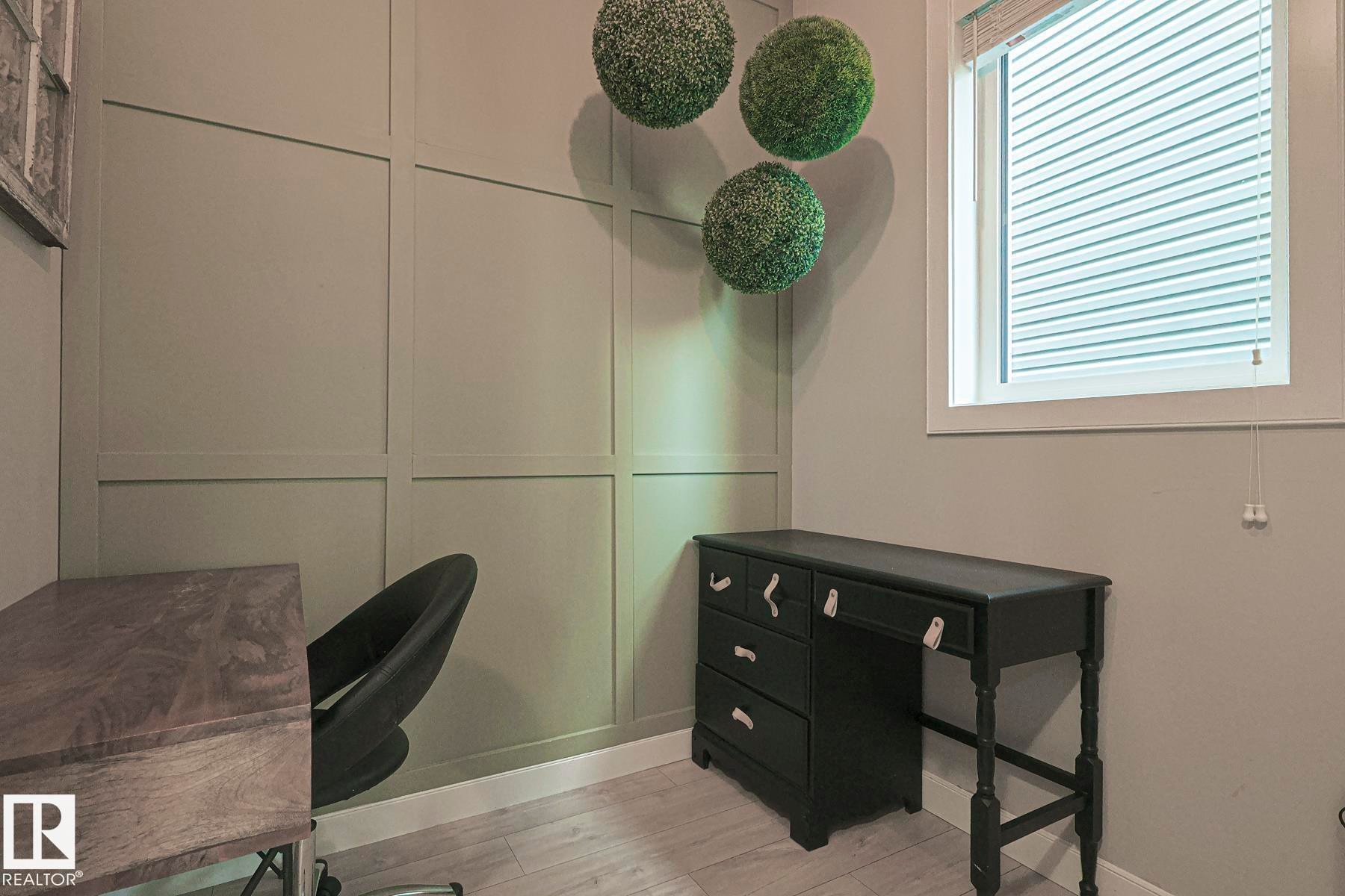 2011 201 Street, Edmonton, AB - Indoor Photo Showing Other Room