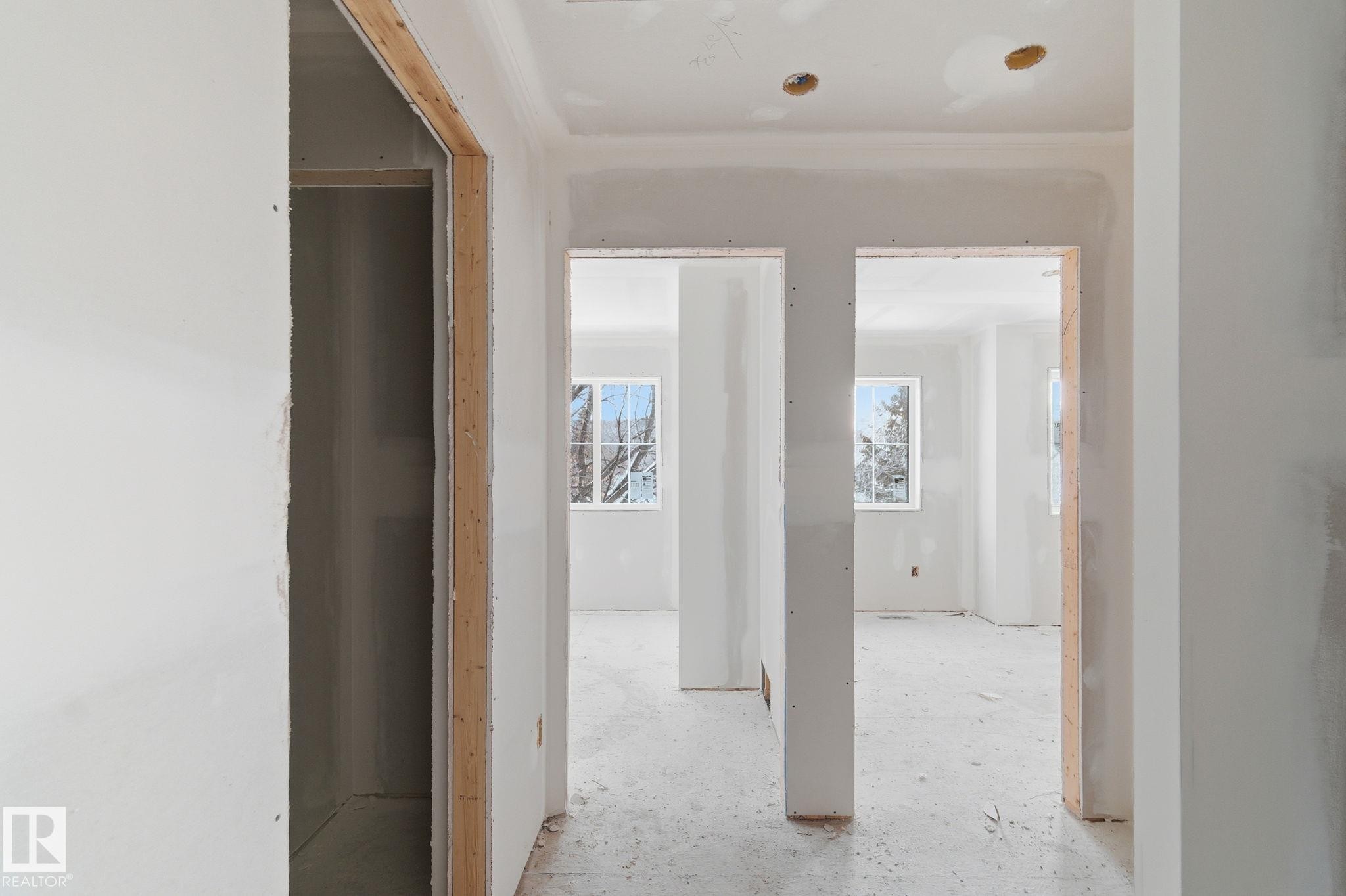 11323 106 St, Edmonton, AB - Indoor Photo Showing Other Room