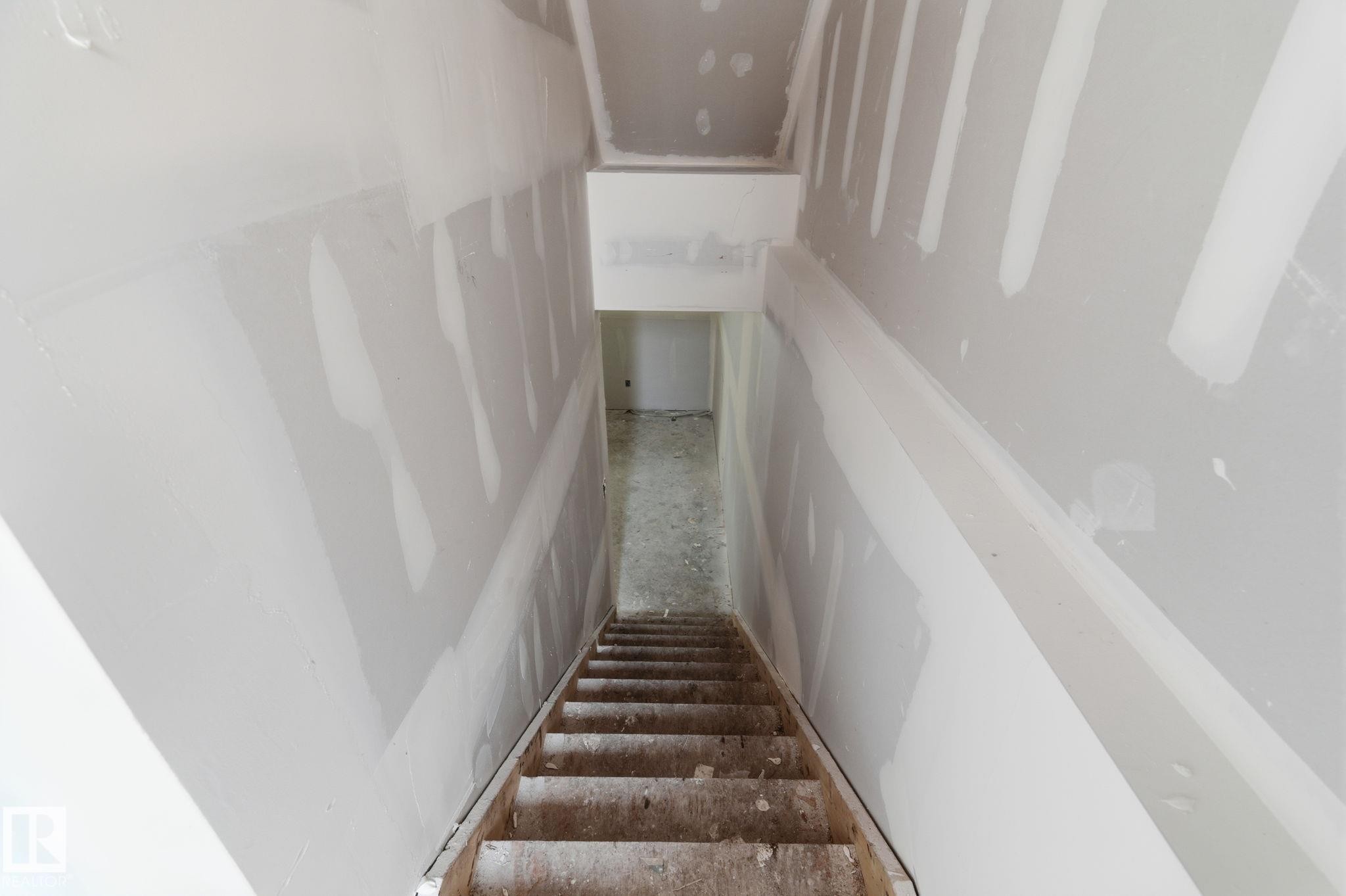 11323 106 St, Edmonton, AB - Indoor Photo Showing Other Room