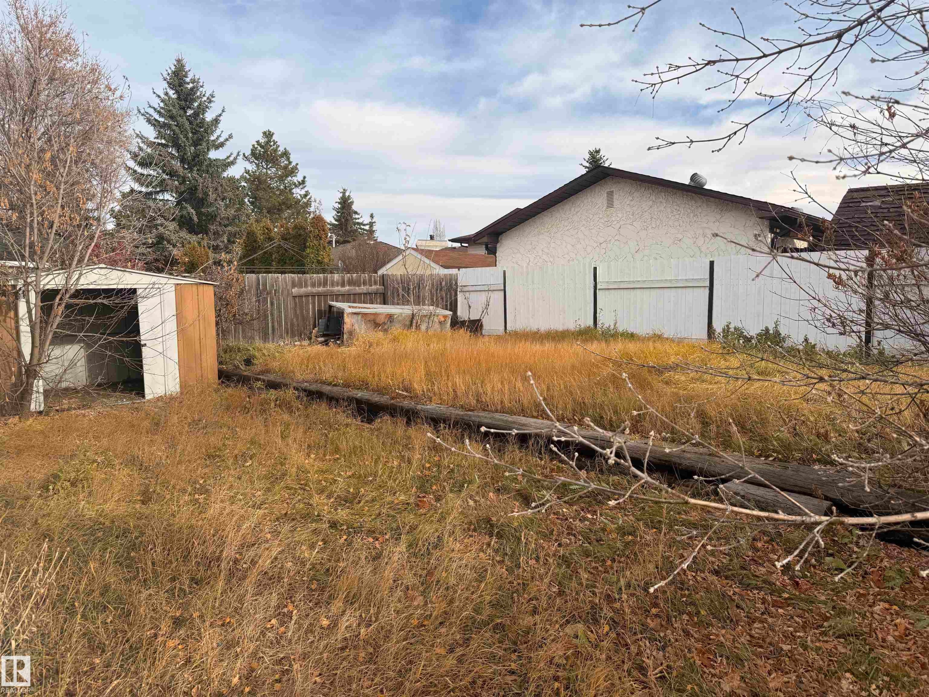 Edmonton, AB - Outdoor