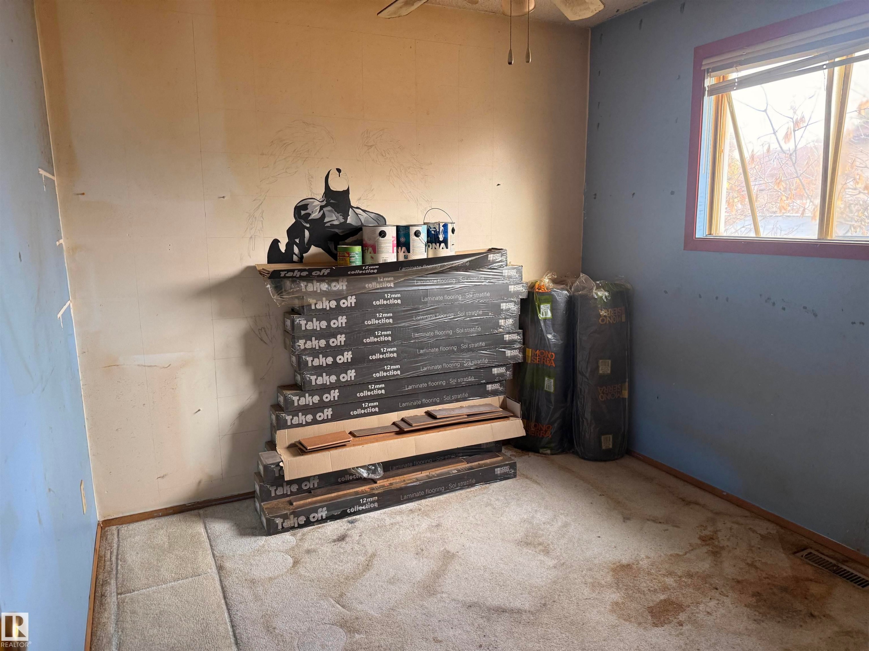 Edmonton, AB - Indoor