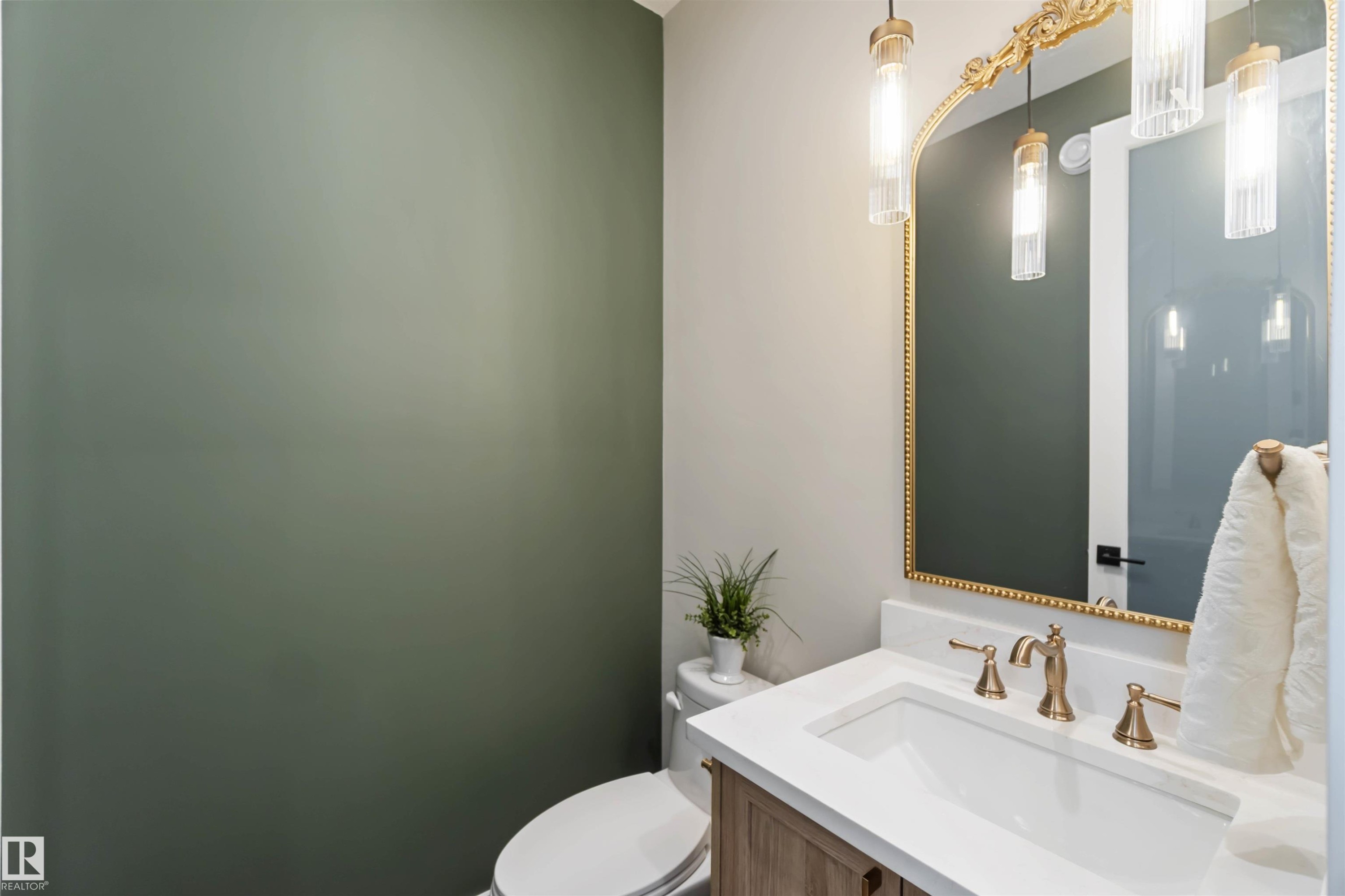53 Deer Meadow Crescent, Fort Saskatchewan, AB - Indoor Photo Showing Bathroom