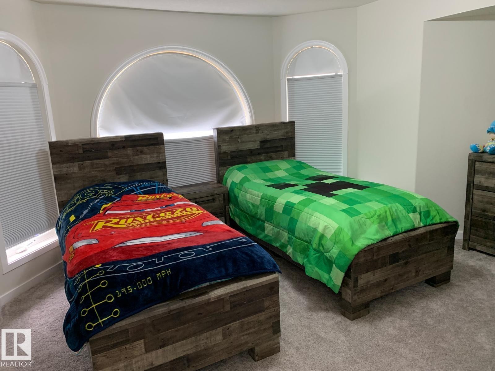 8616 159A Avenue, Edmonton, AB - Indoor Photo Showing Bedroom