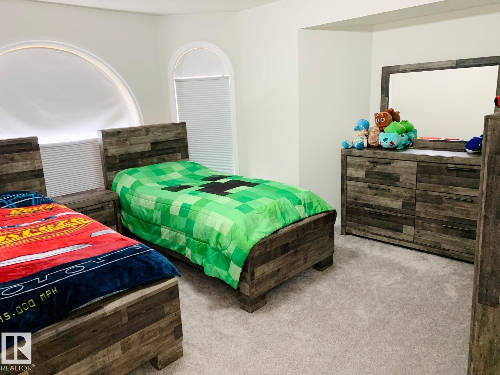 8616 159A Avenue, Edmonton, AB - Indoor Photo Showing Bedroom