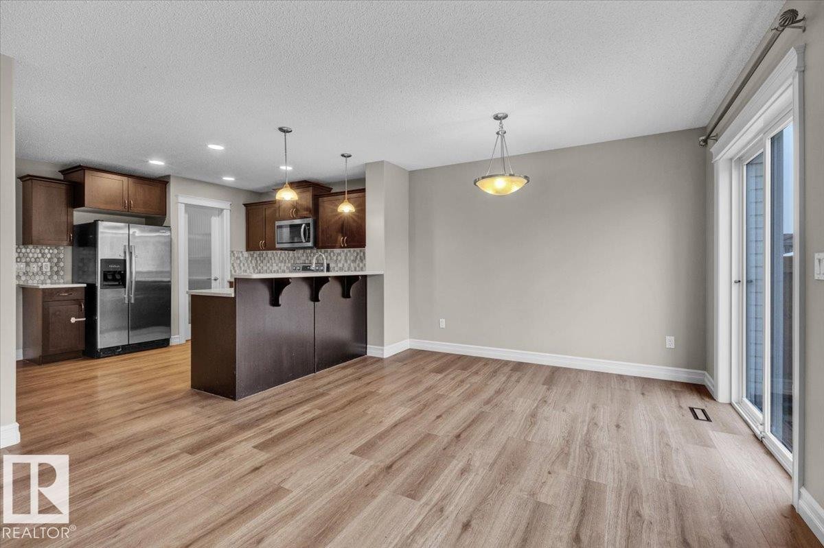 Edmonton, AB - Indoor Photo Showing Kitchen