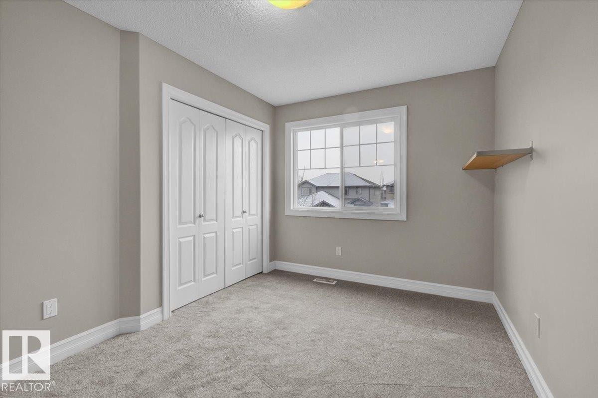Edmonton, AB - Indoor Photo Showing Other Room