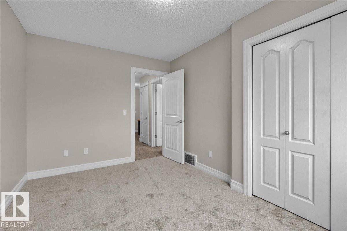 Edmonton, AB - Indoor Photo Showing Other Room