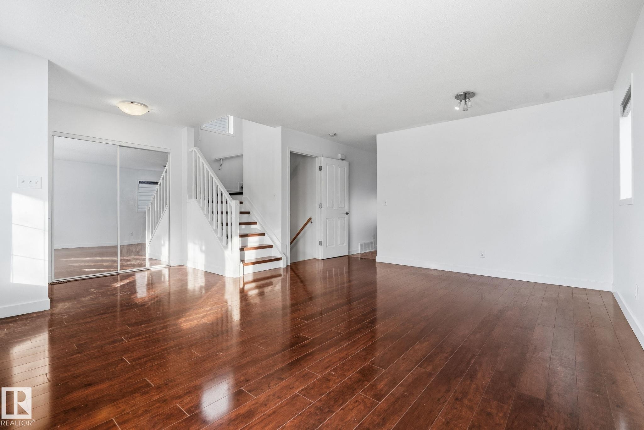 1873 Towne Centre Boulevard, Edmonton, AB - Indoor Photo Showing Other Room