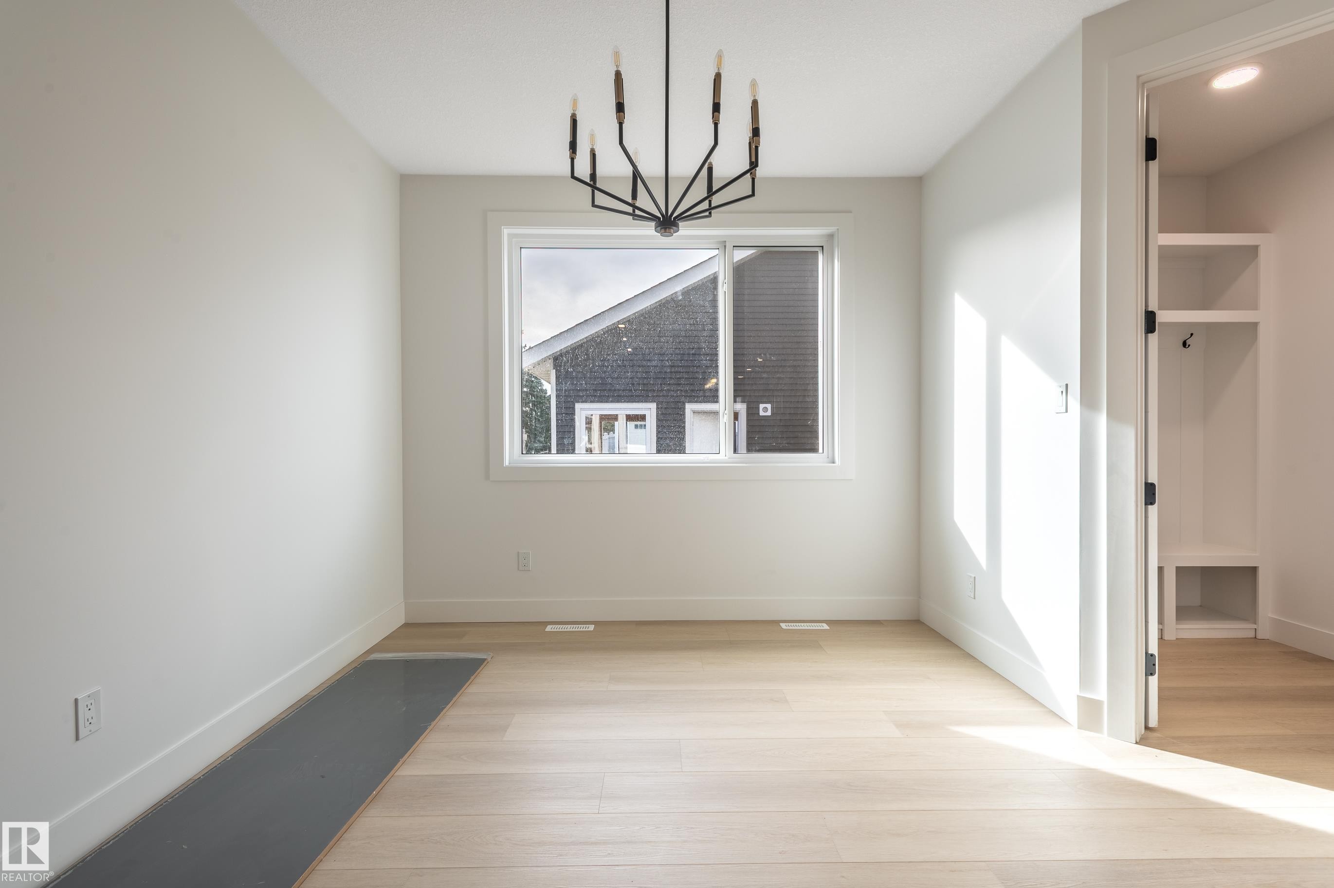 6229 Hampton Gray Avenue, Edmonton, AB - Indoor Photo Showing Other Room