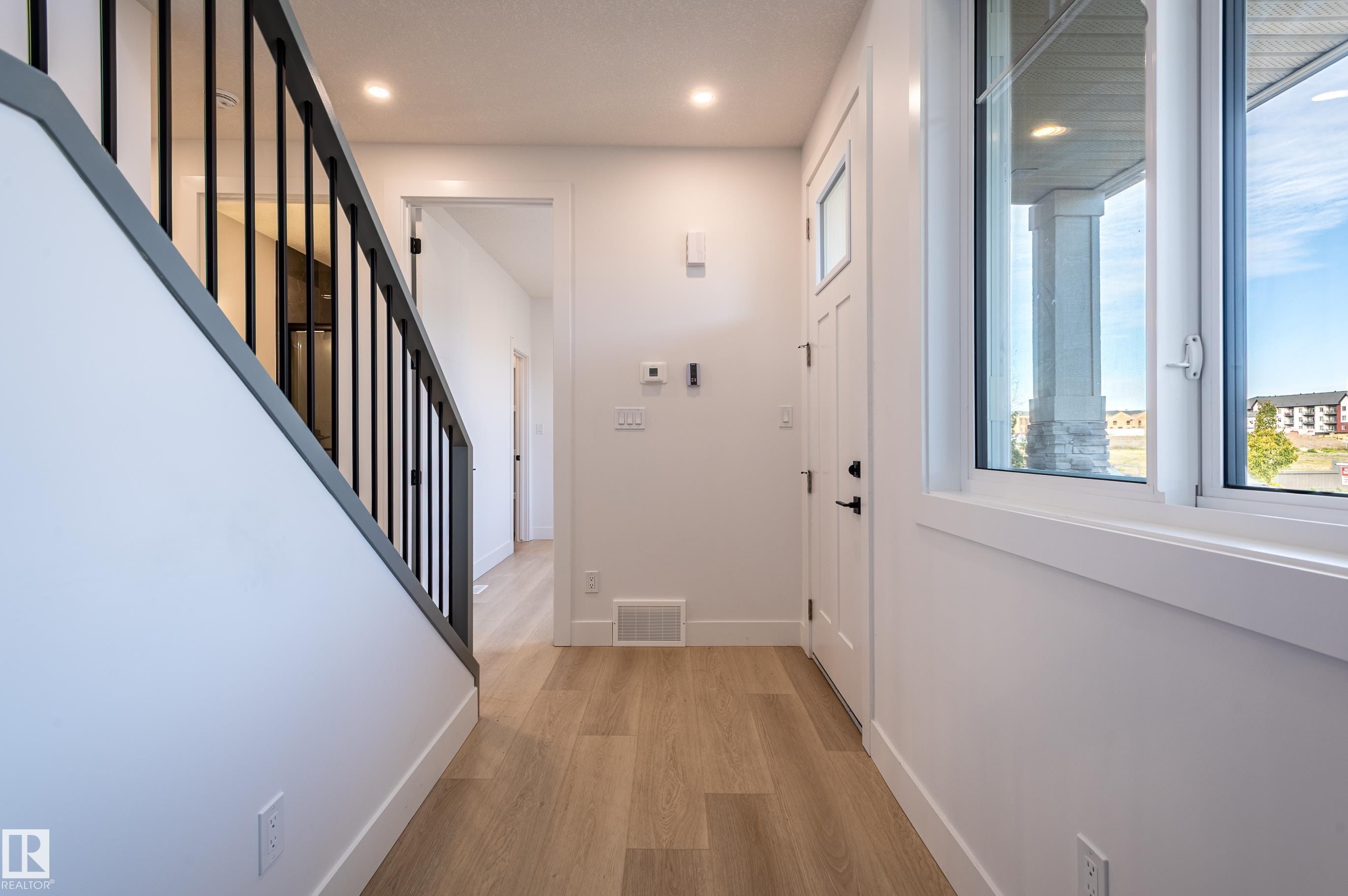 6229 Hampton Gray Avenue, Edmonton, AB - Indoor Photo Showing Other Room