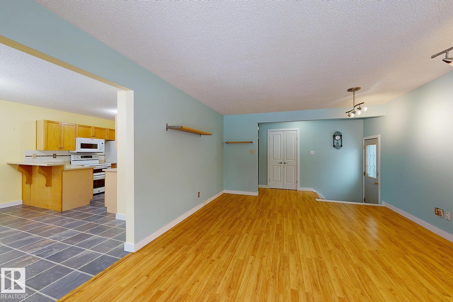 131 Garland Crescent, Sherwood Park, AB - Indoor