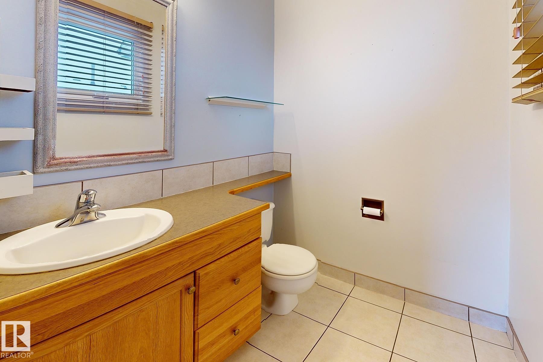 131 Garland Crescent, Sherwood Park, AB - Indoor Photo Showing Bathroom