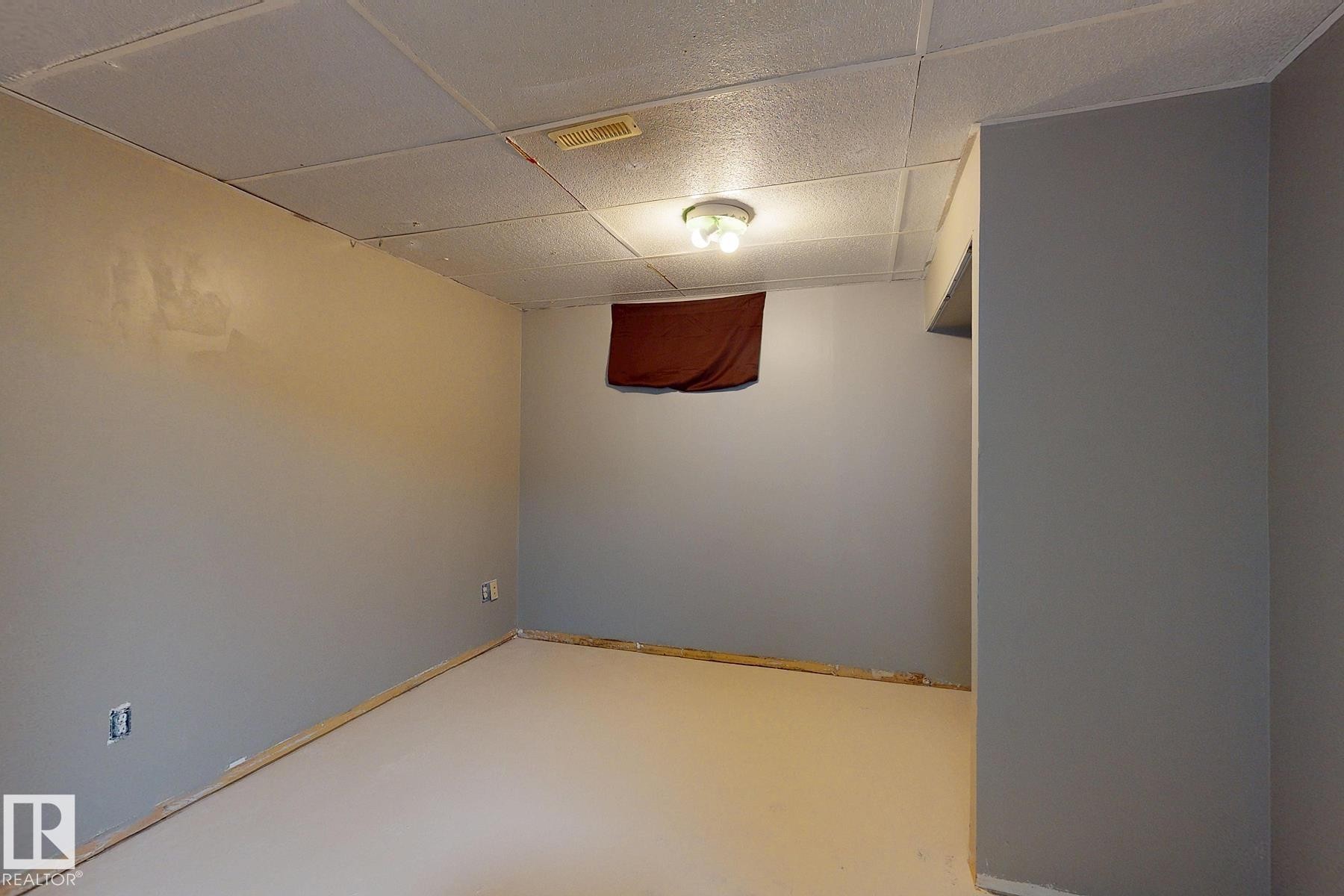 131 Garland Crescent, Sherwood Park, AB - Indoor Photo Showing Other Room