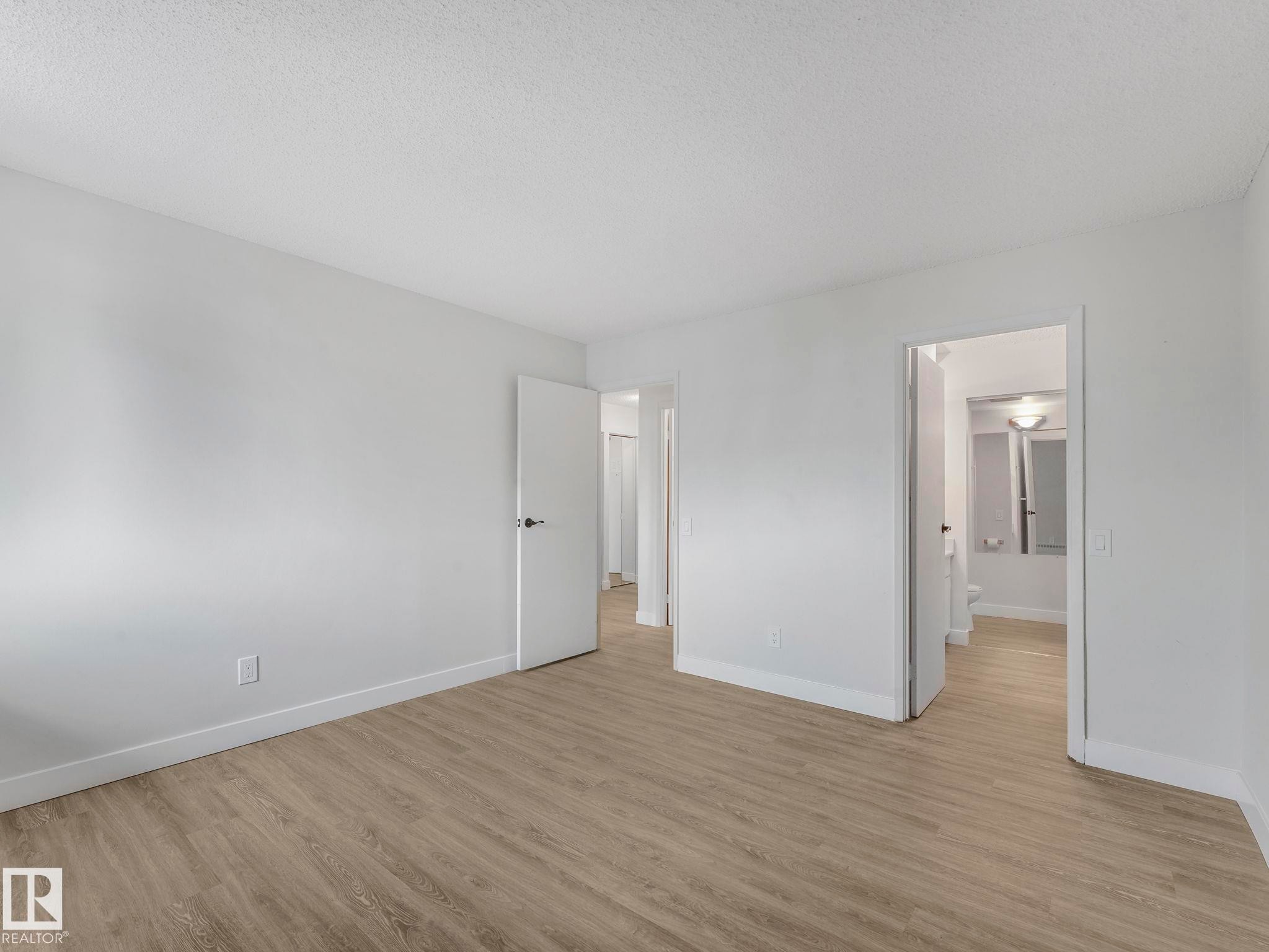 406 10125 109 Street, Edmonton, AB - Indoor Photo Showing Other Room