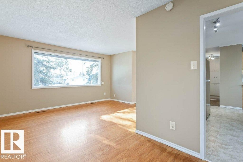 16206 79A Avenue, Edmonton, AB - Indoor Photo Showing Other Room