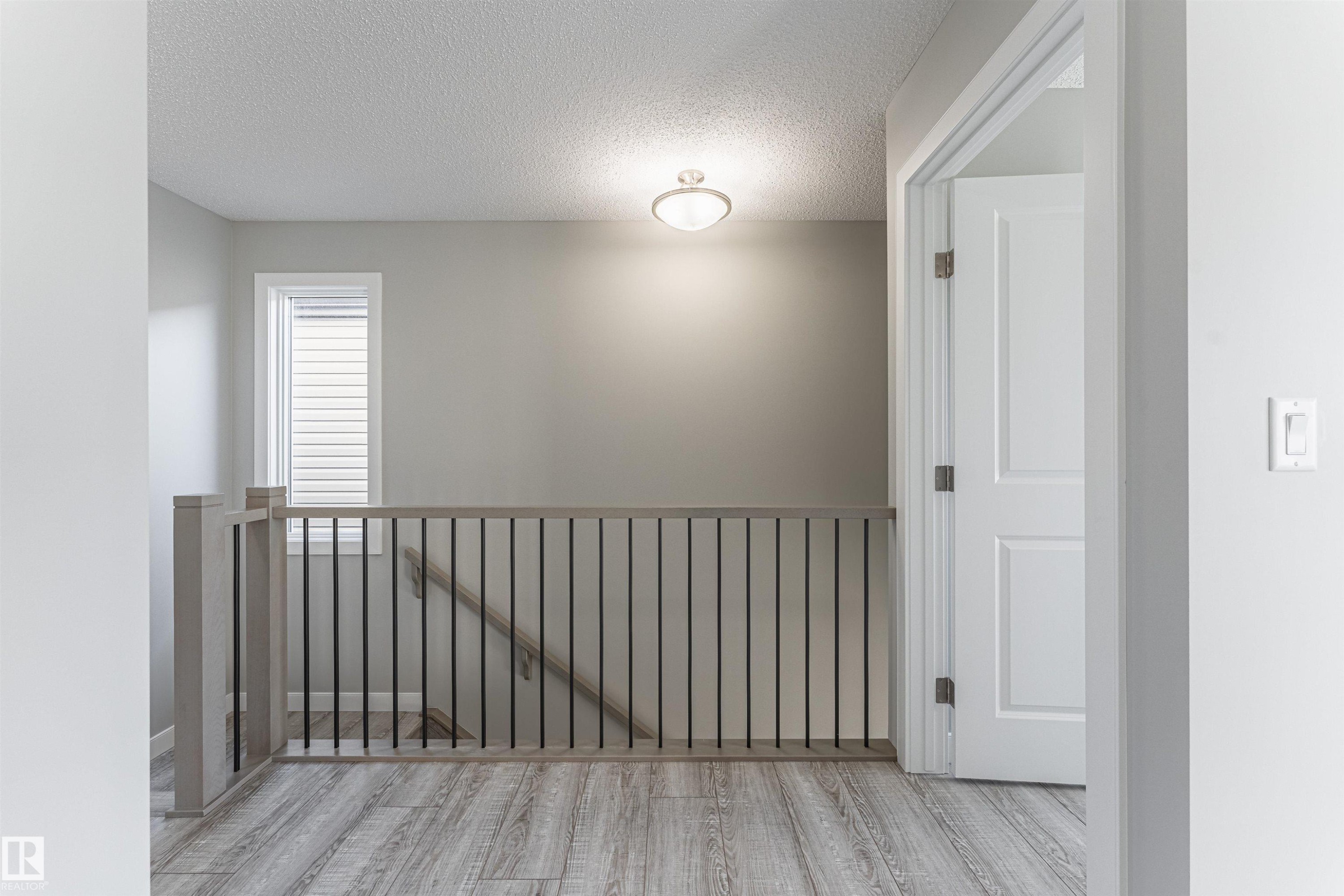 20512 22 Avenue, Edmonton, AB - Indoor Photo Showing Other Room