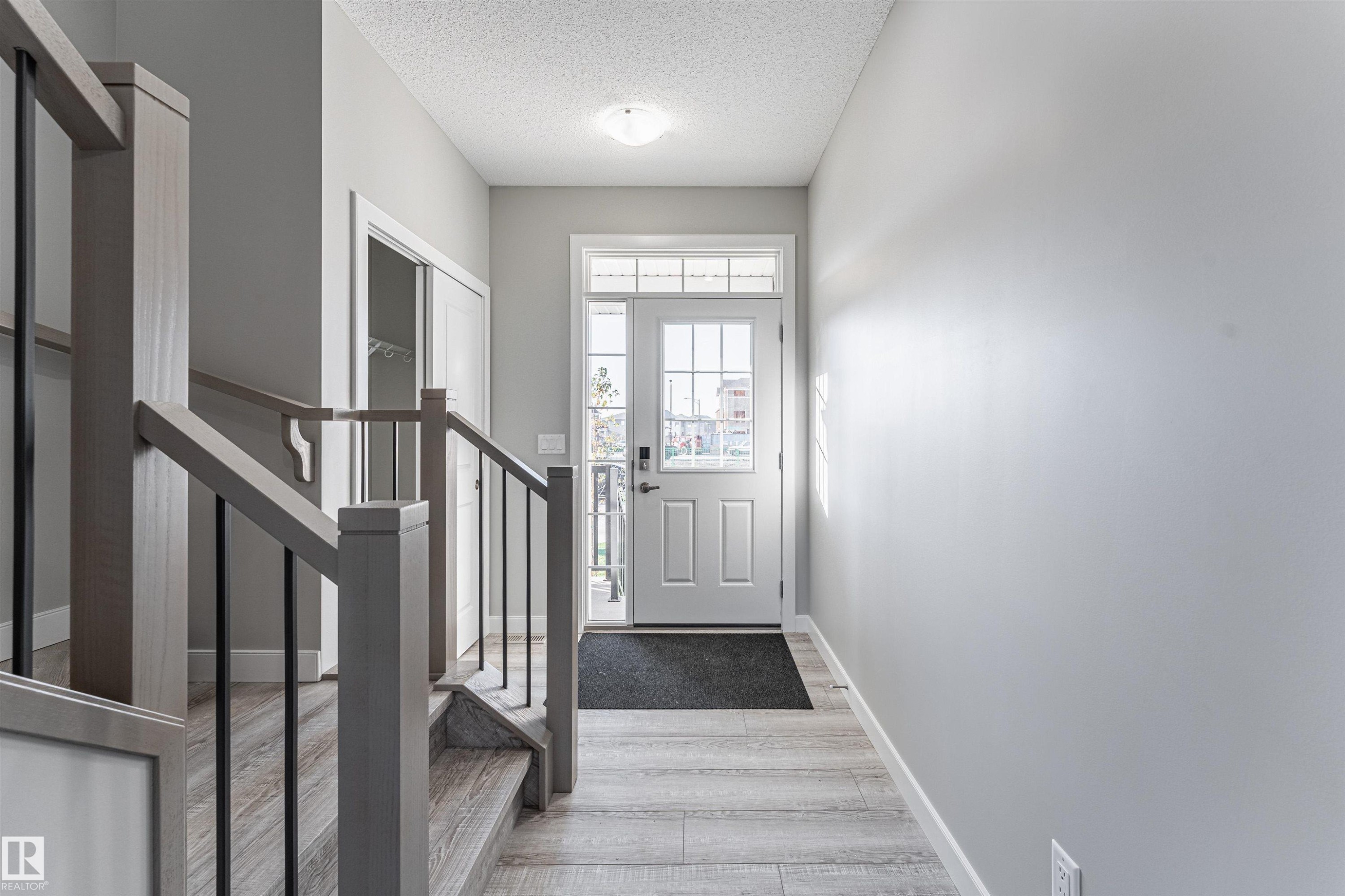 20512 22 Avenue, Edmonton, AB - Indoor Photo Showing Other Room