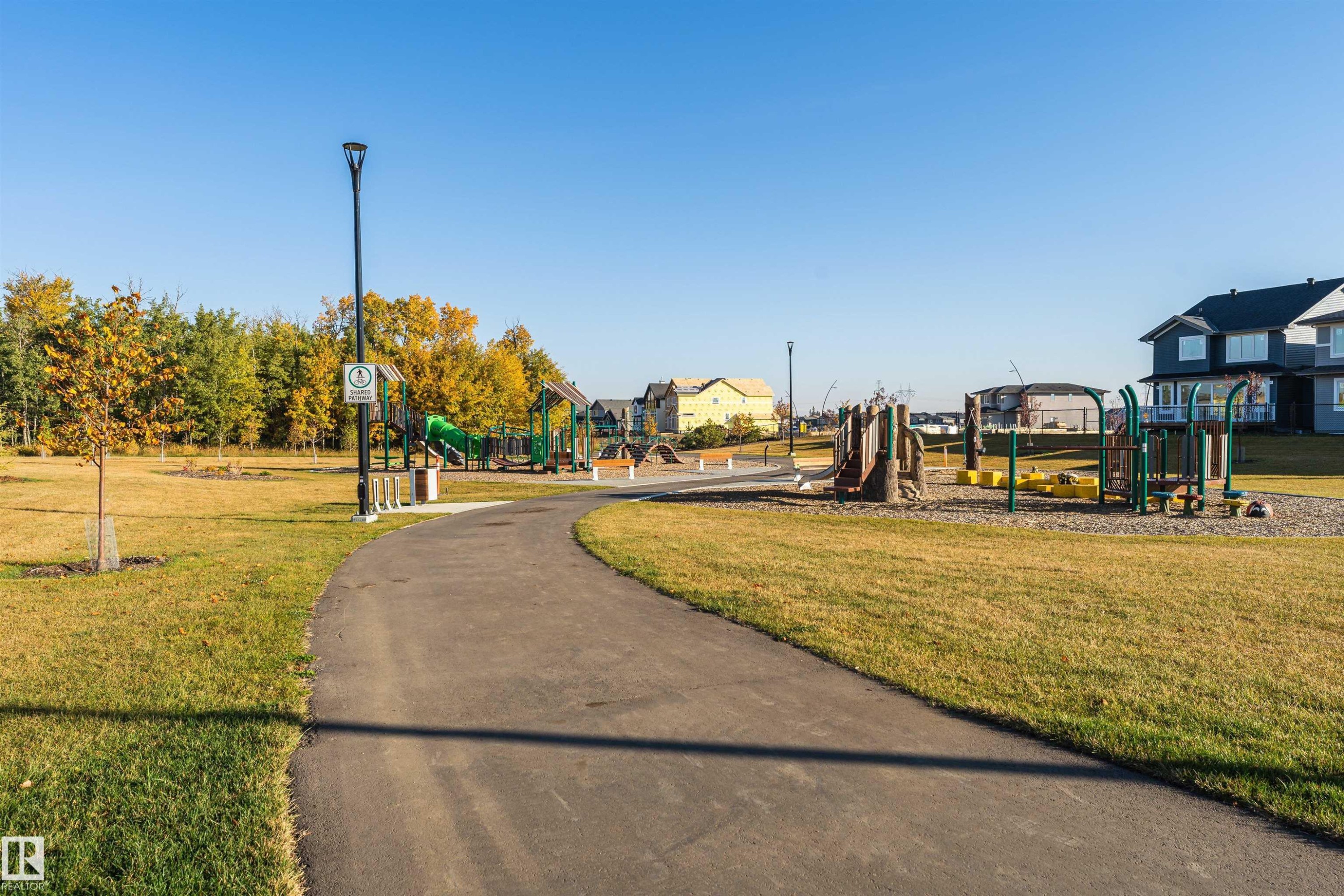 20512 22 Avenue, Edmonton, AB - Outdoor