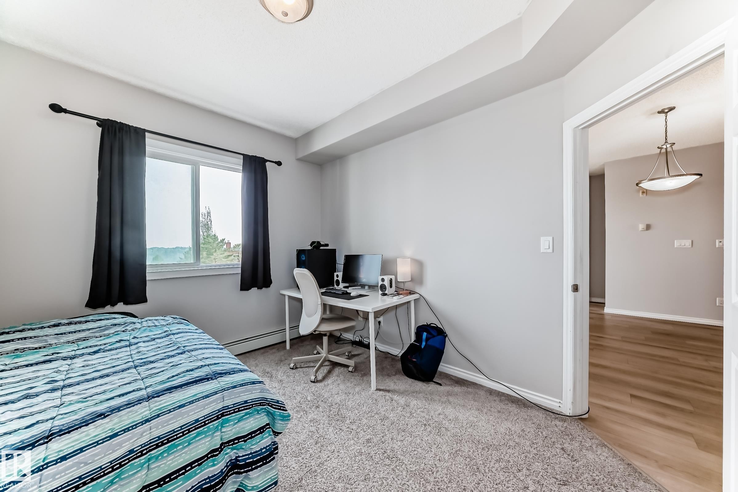 307 10118 95 Street, Edmonton, AB - Indoor Photo Showing Bedroom