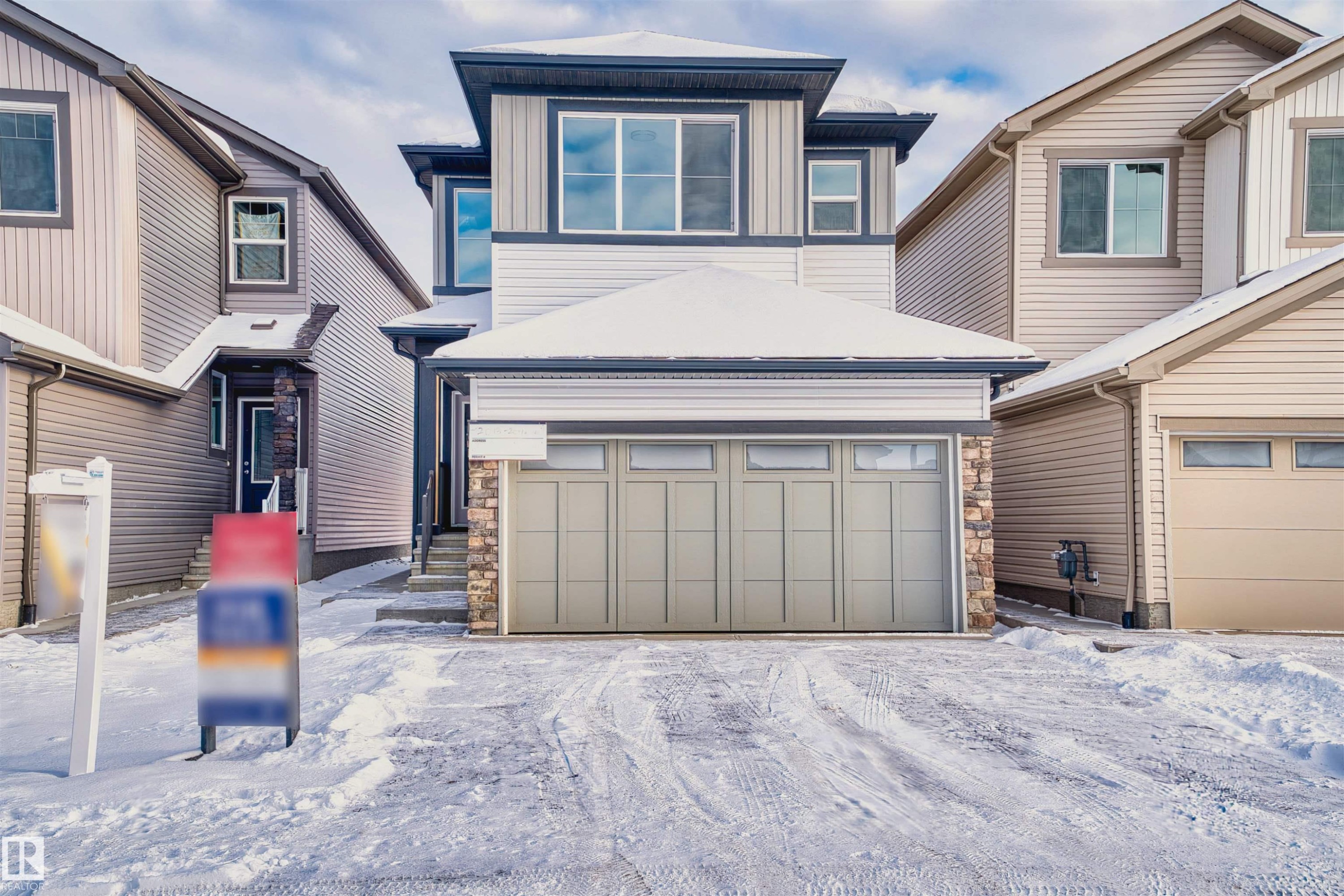 2013 209A Street, Edmonton, AB - Outdoor