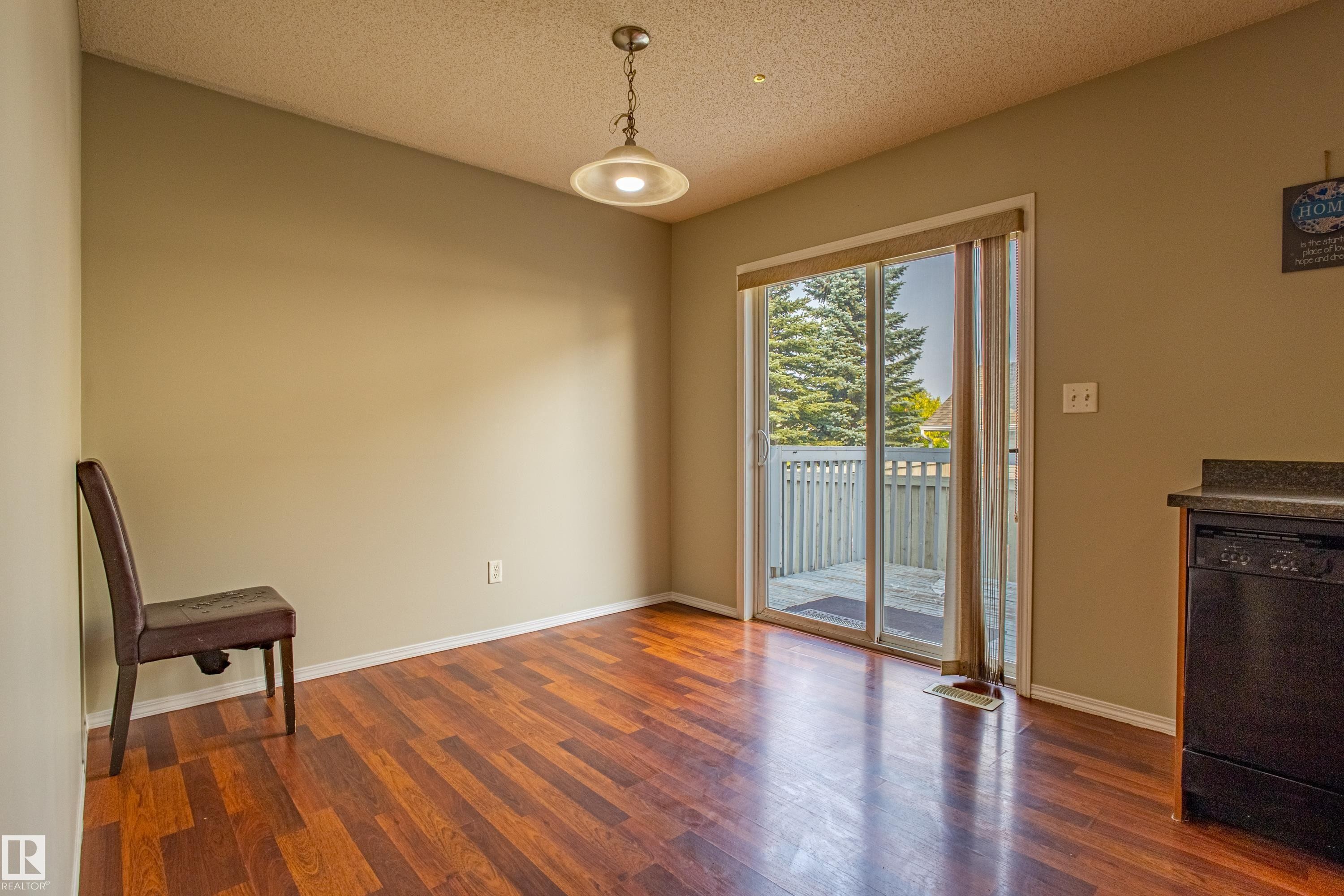 #51, 2503 24 Street, Edmonton, AB - Indoor Photo Showing Other Room