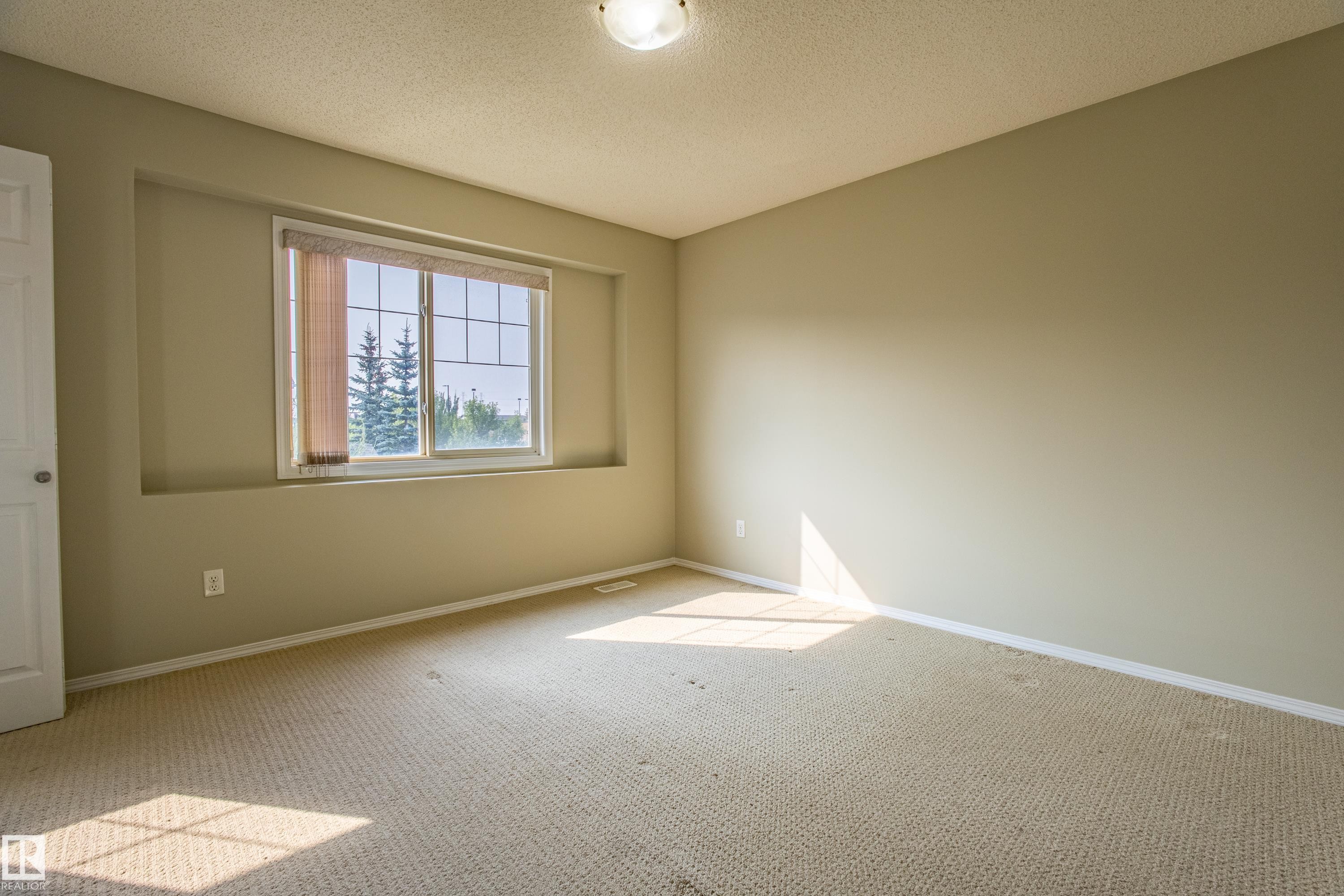 #51, 2503 24 Street, Edmonton, AB - Indoor Photo Showing Other Room