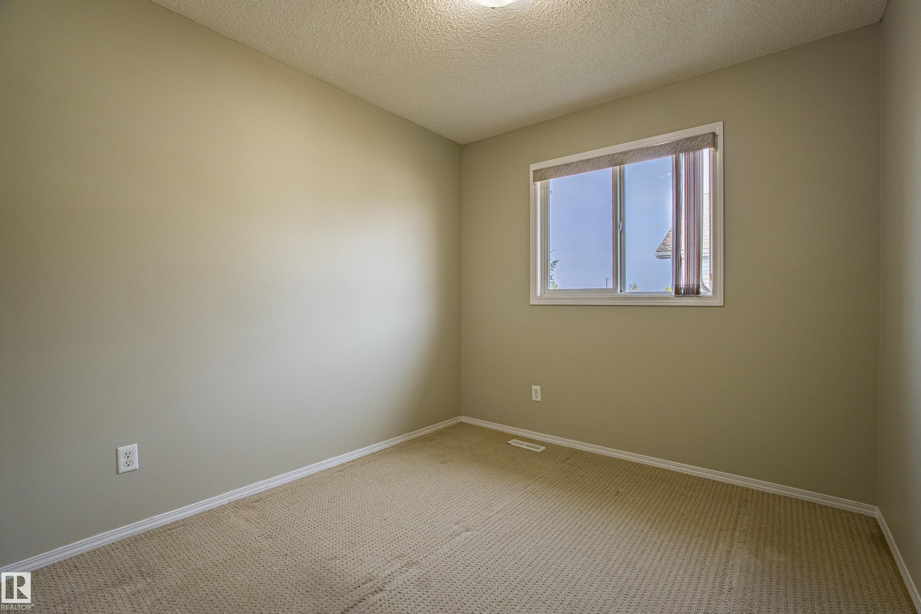 #51, 2503 24 Street, Edmonton, AB - Indoor Photo Showing Other Room