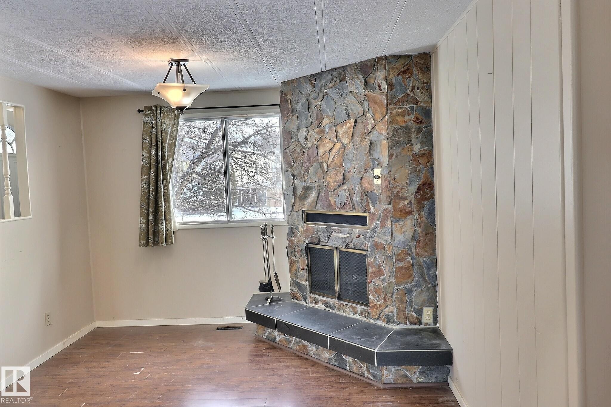 2 Willowdale Drive, Edmonton, AB - Indoor With Fireplace