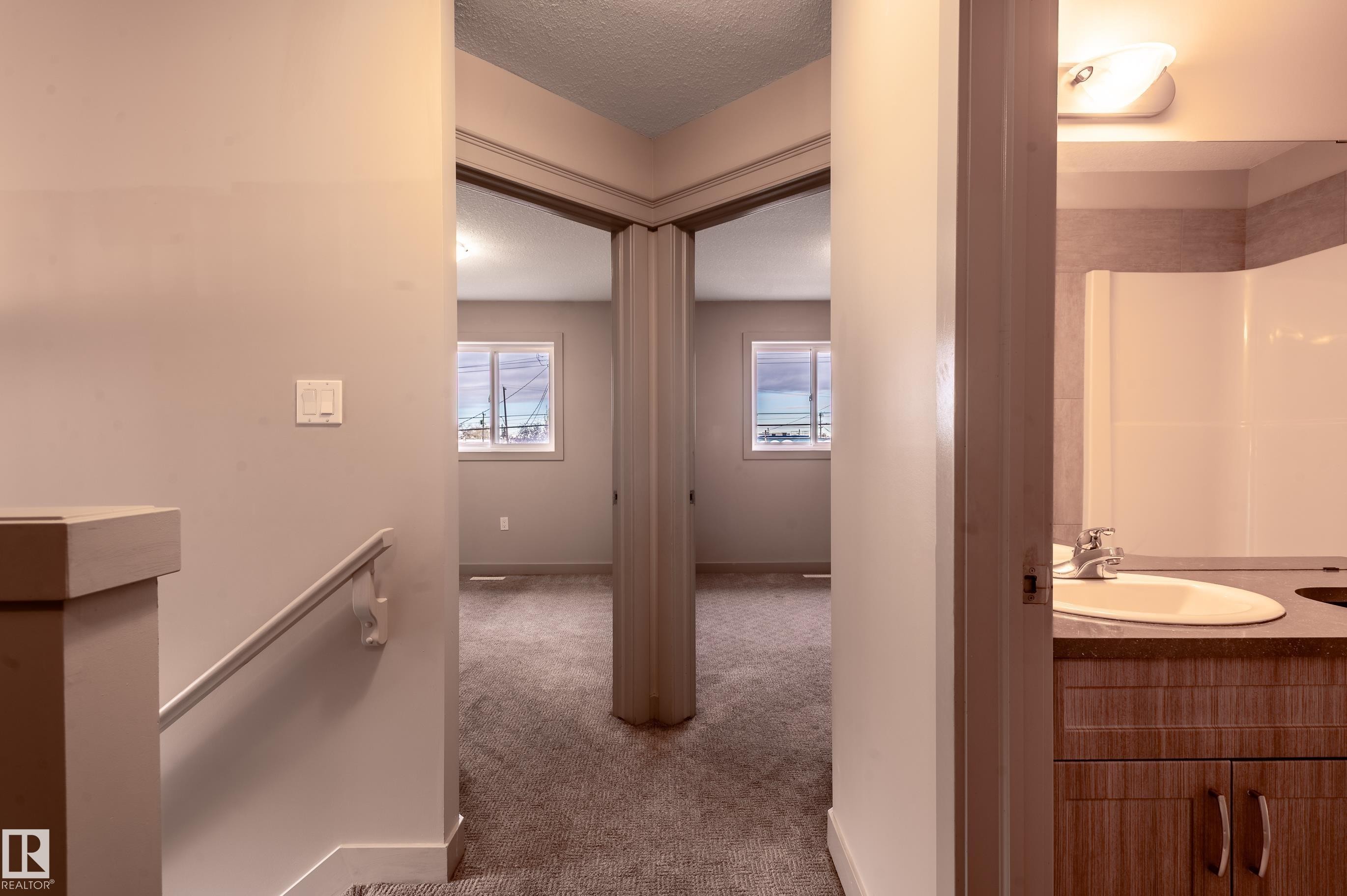 12126 65 Street, Edmonton, AB - Indoor Photo Showing Bathroom