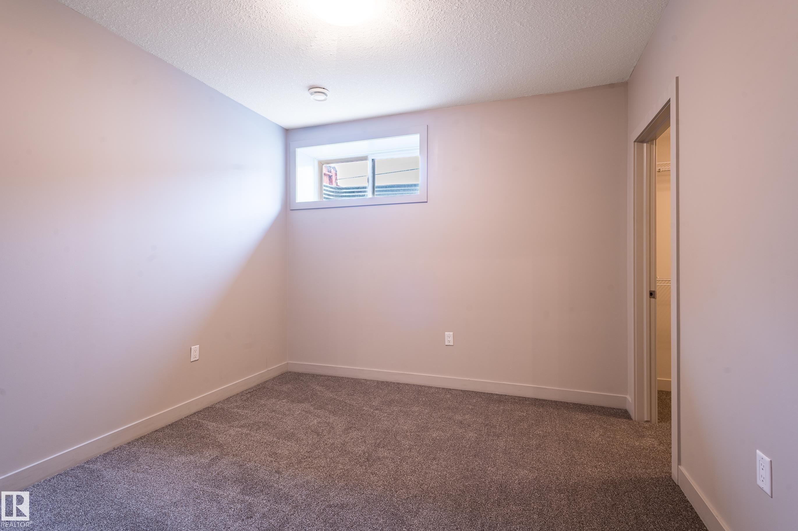 12126 65 Street, Edmonton, AB - Indoor Photo Showing Other Room