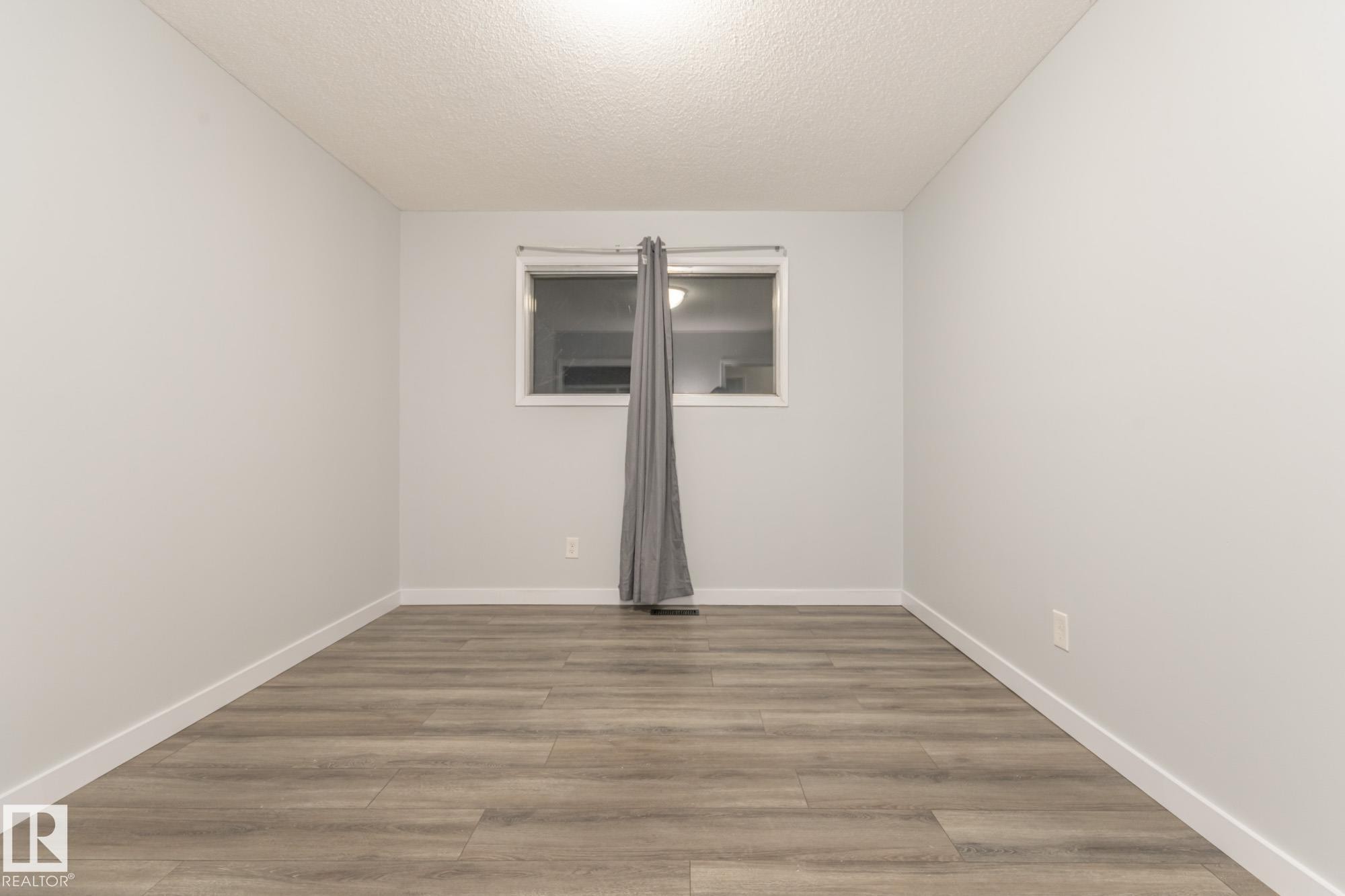 13524 66 Street, Edmonton, AB - Indoor Photo Showing Other Room