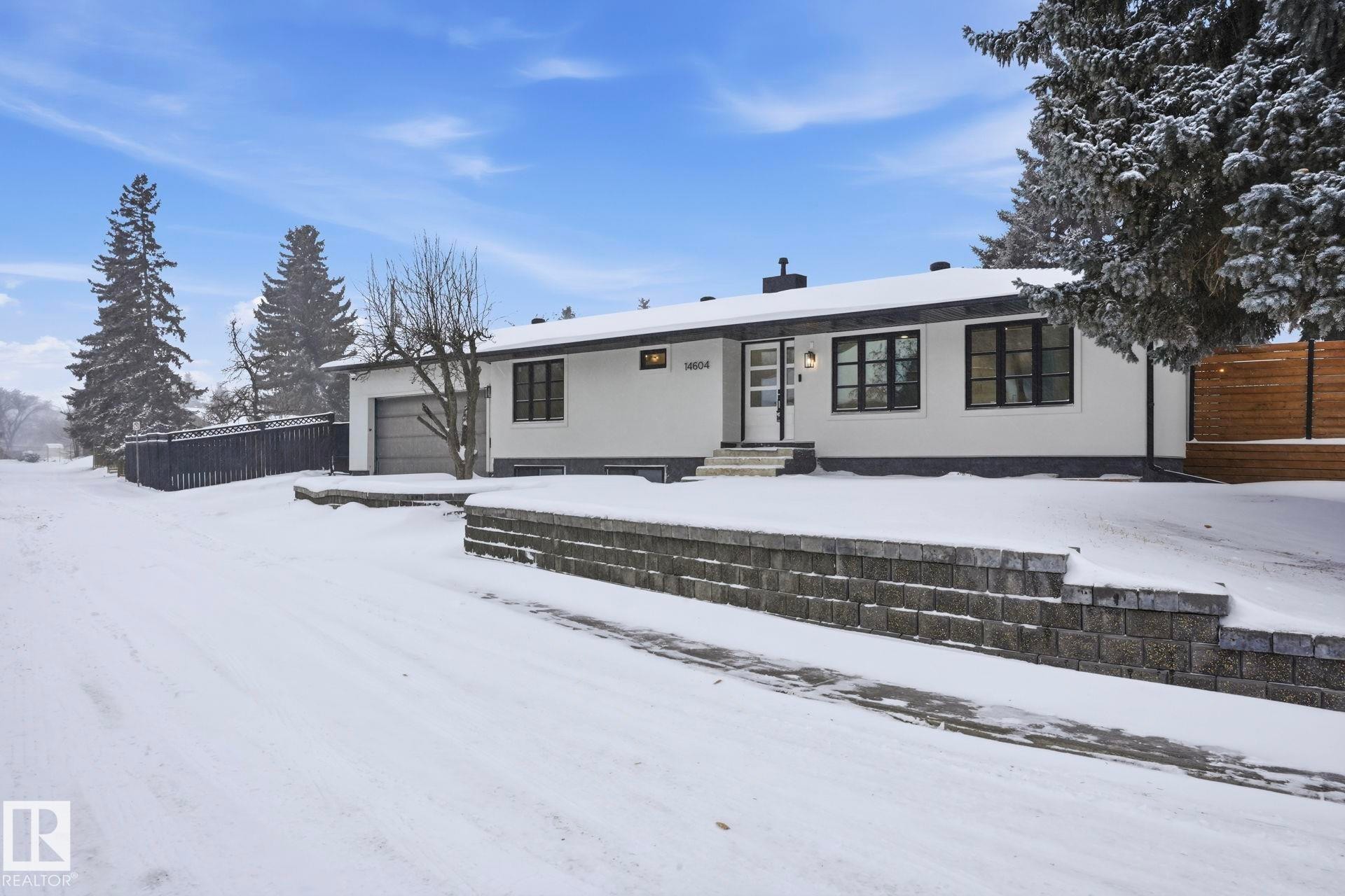 Ranch-style house with an attached garage - 14604 Mackenzie Drive, Edmonton, AB - Outdoor