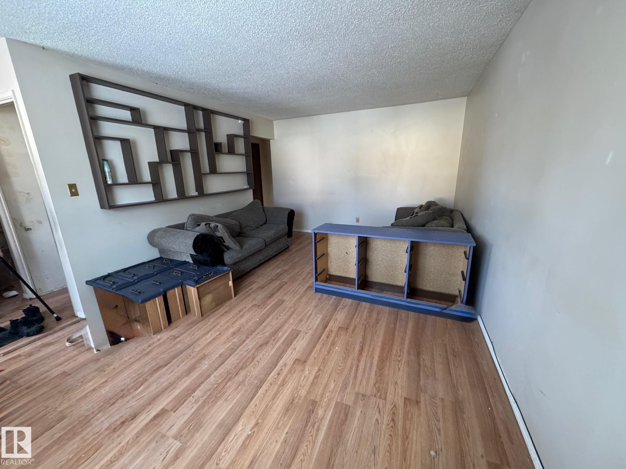 4204 42 Avenue, Stony Plain, AB - Indoor Photo Showing Other Room